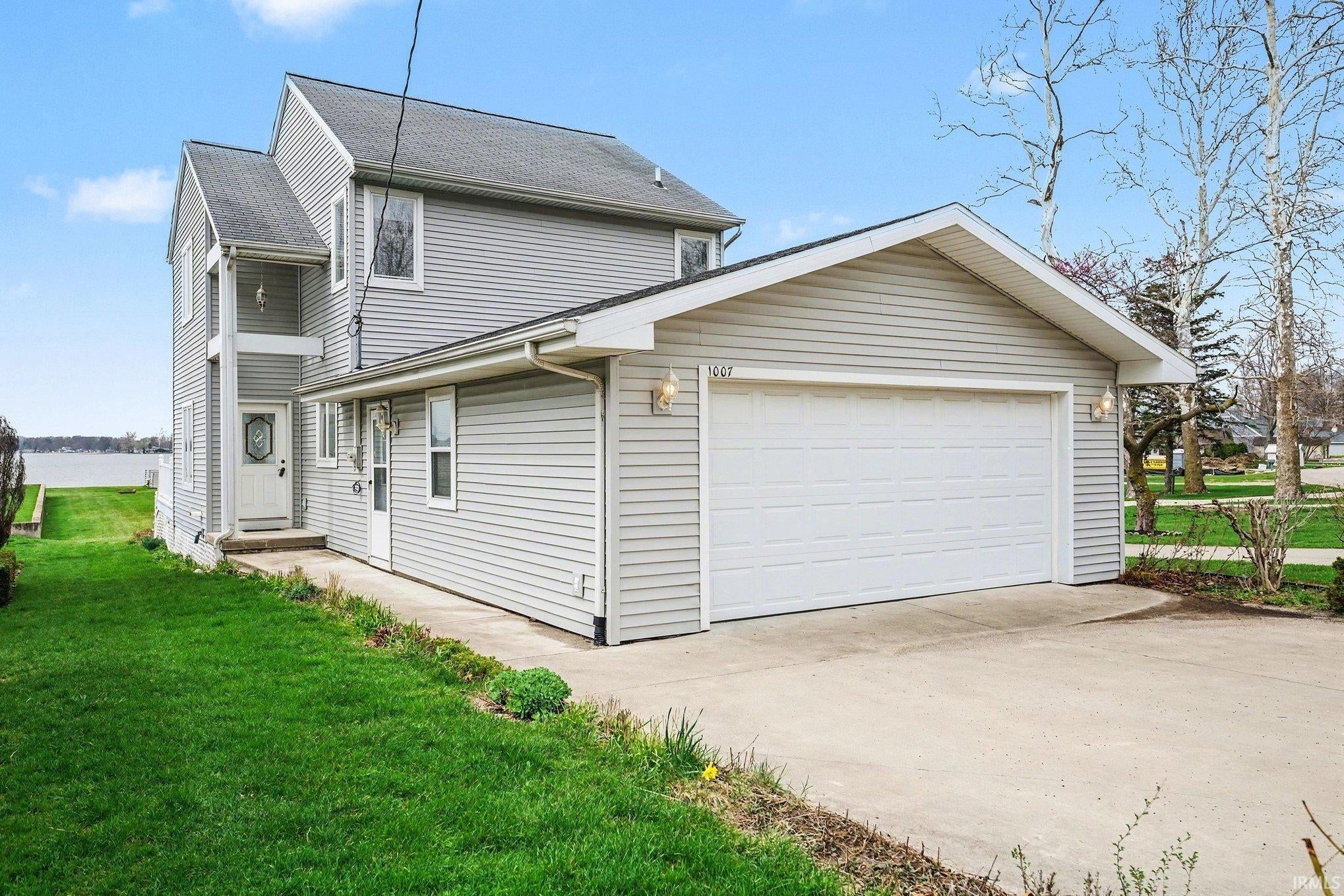 1007 Chapman Lake Drive — photo