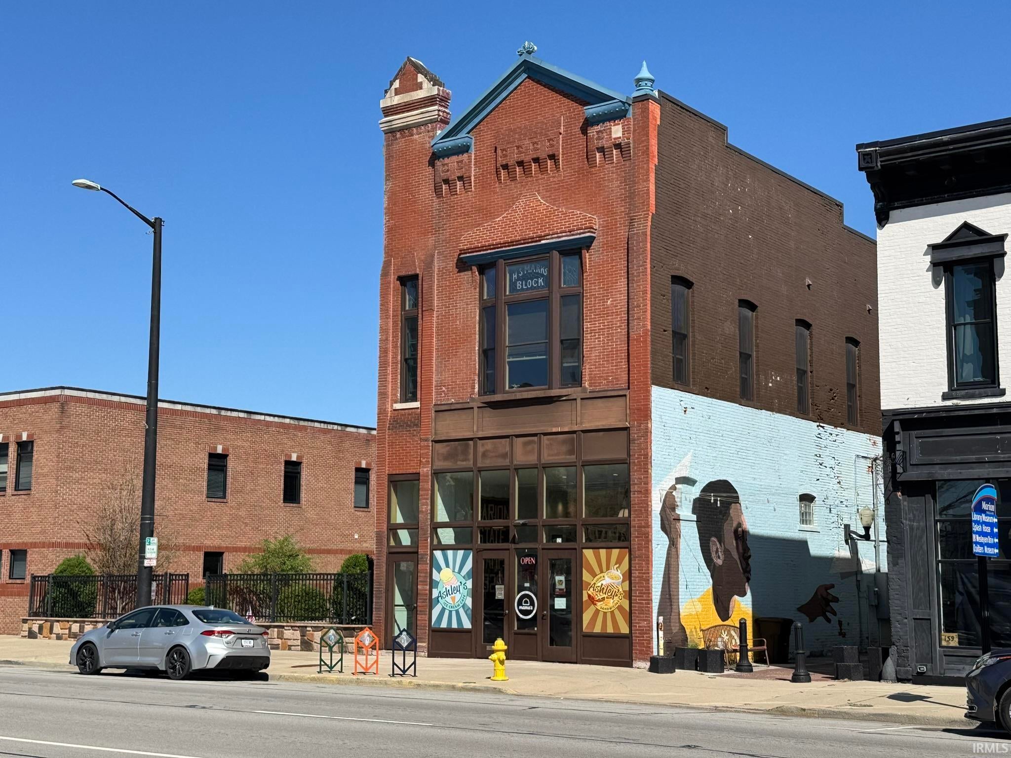 123 E 3rd Street — photo