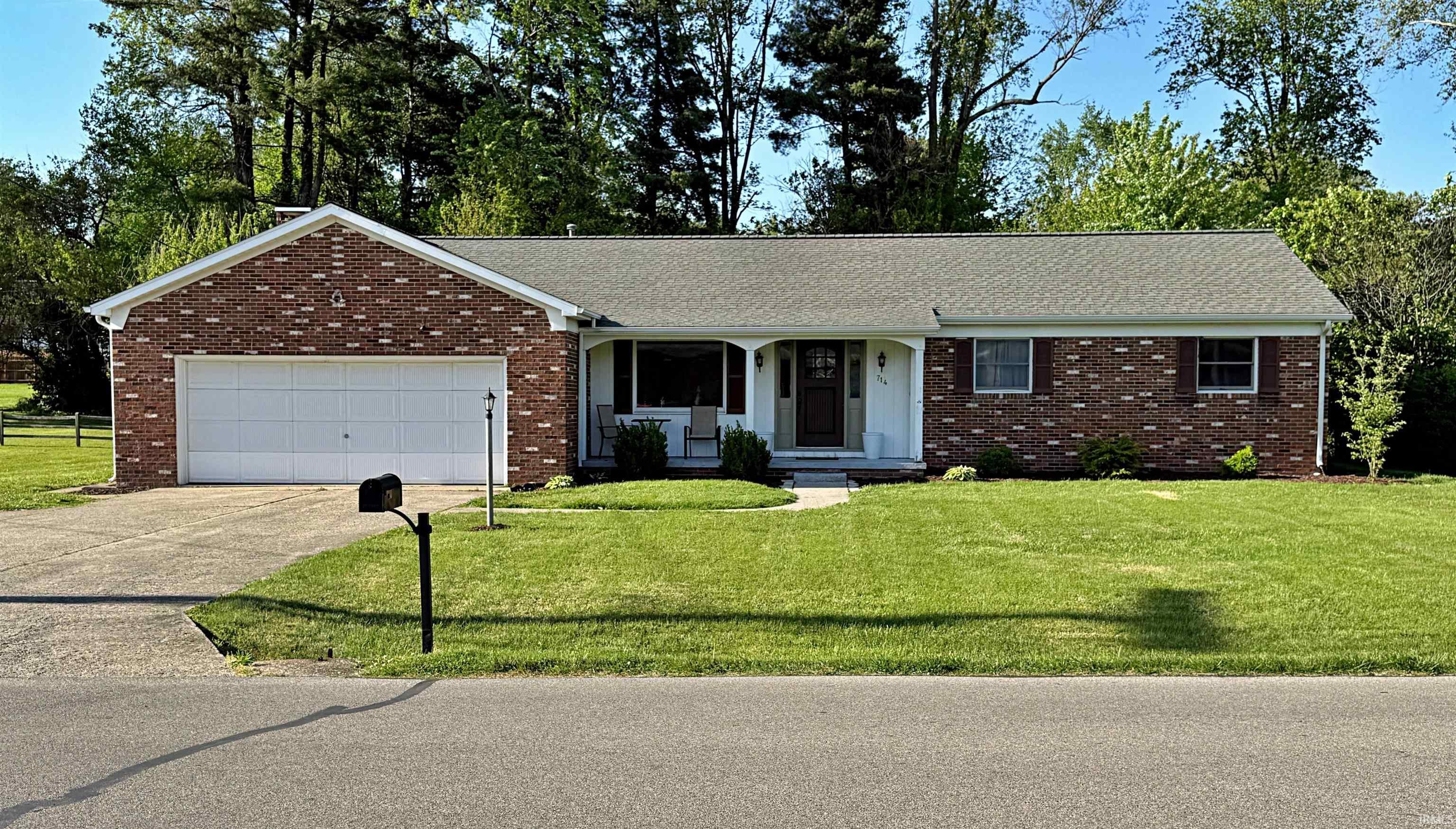 714 Brett Cabel Road — photo