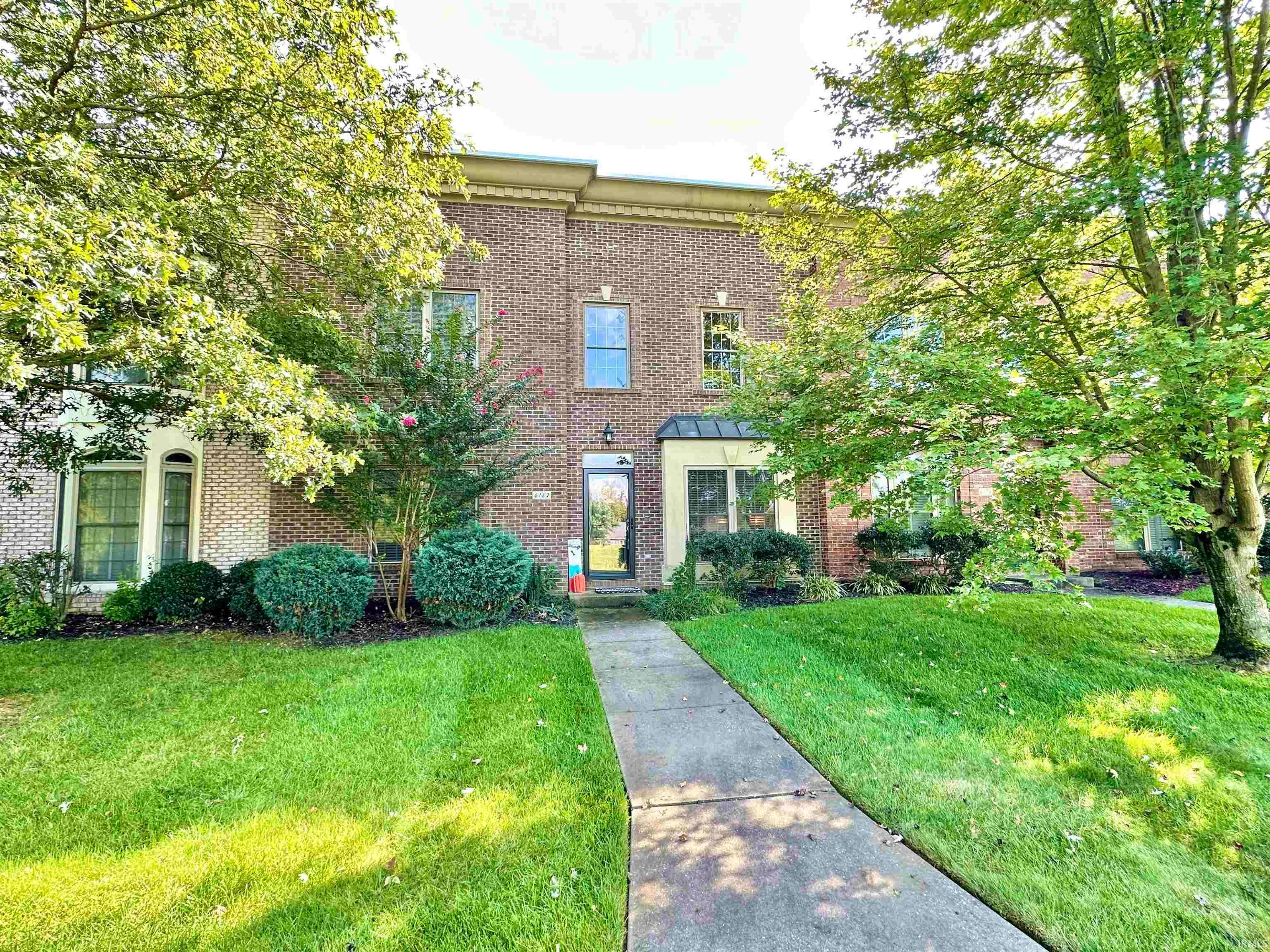 6182 Glenview Drive — photo