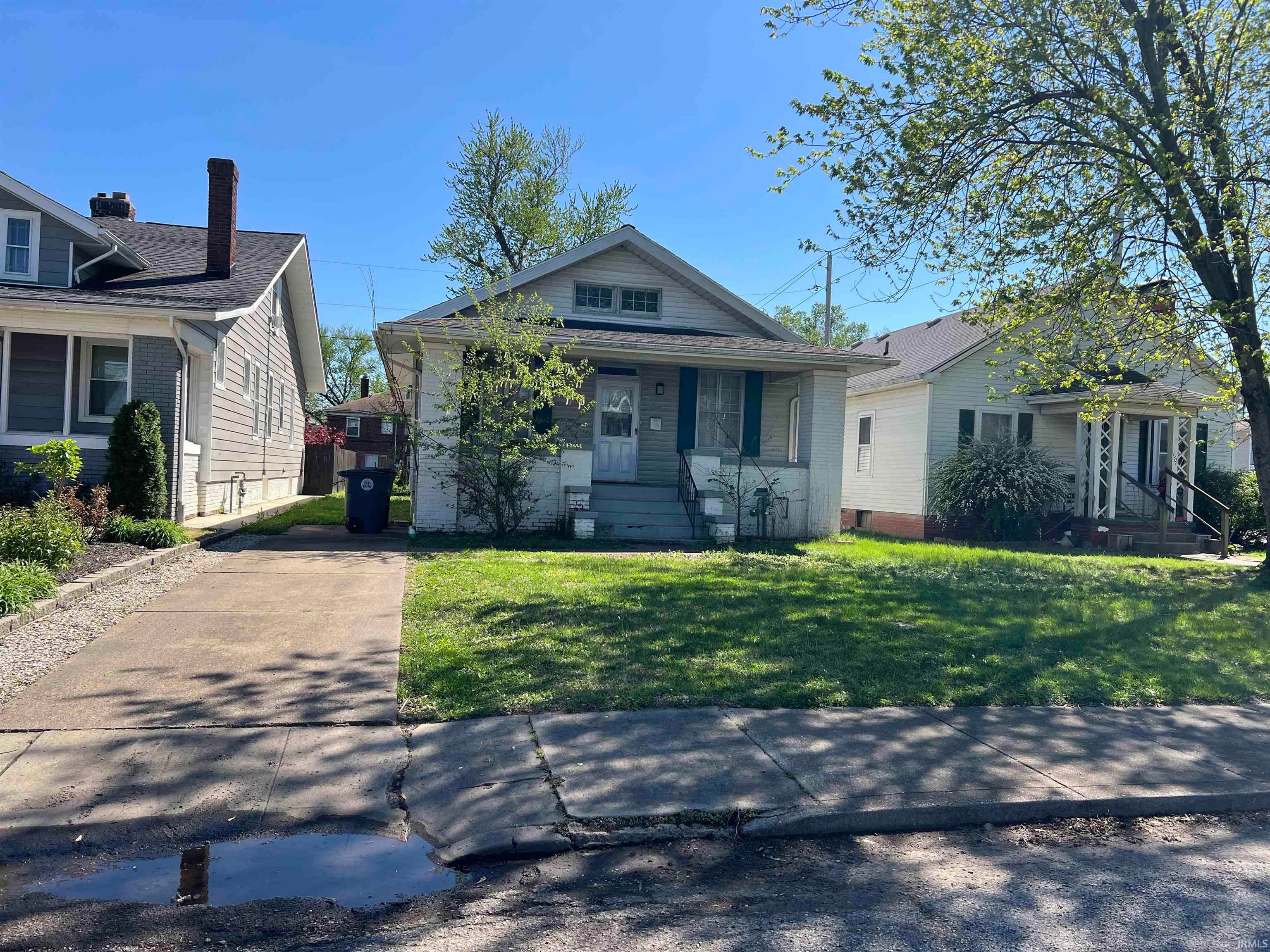 1105 E Gum Street — photo