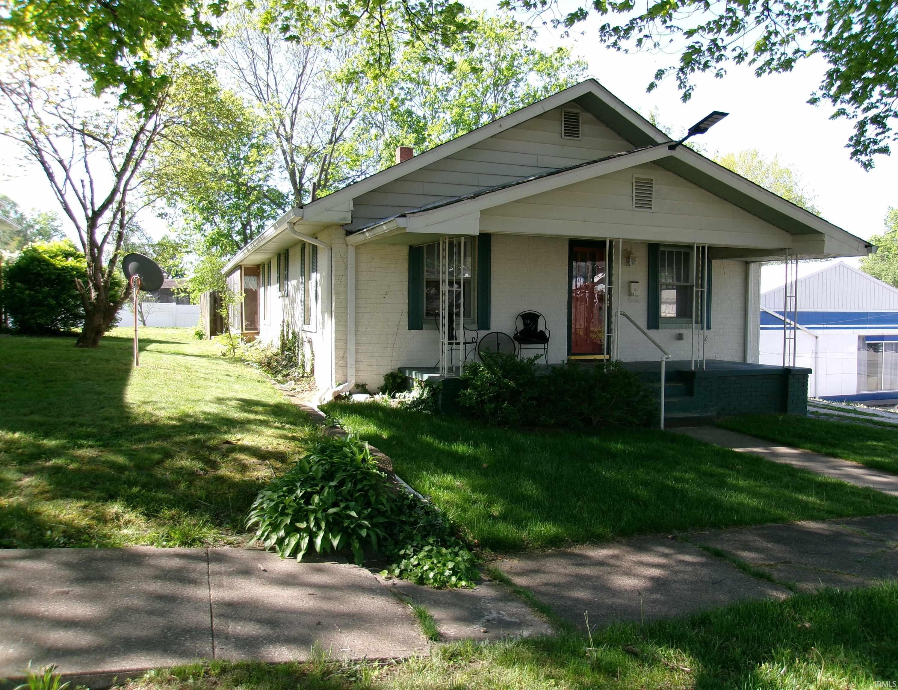 131 E Mechanic Street — photo