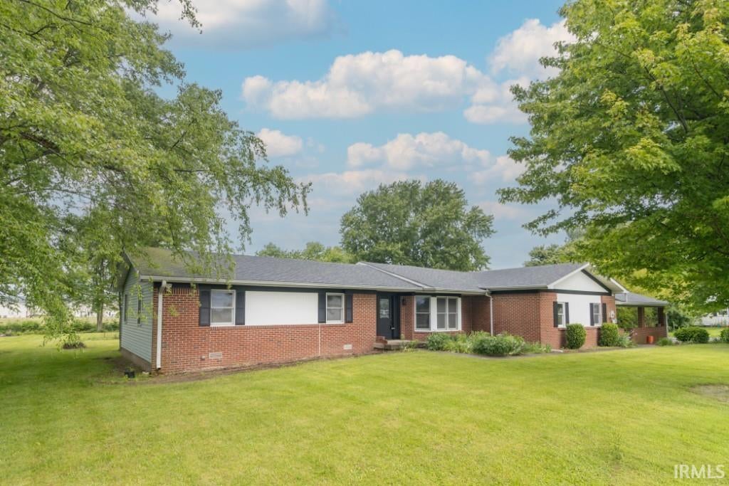 1109 S County Road 250 E — photo