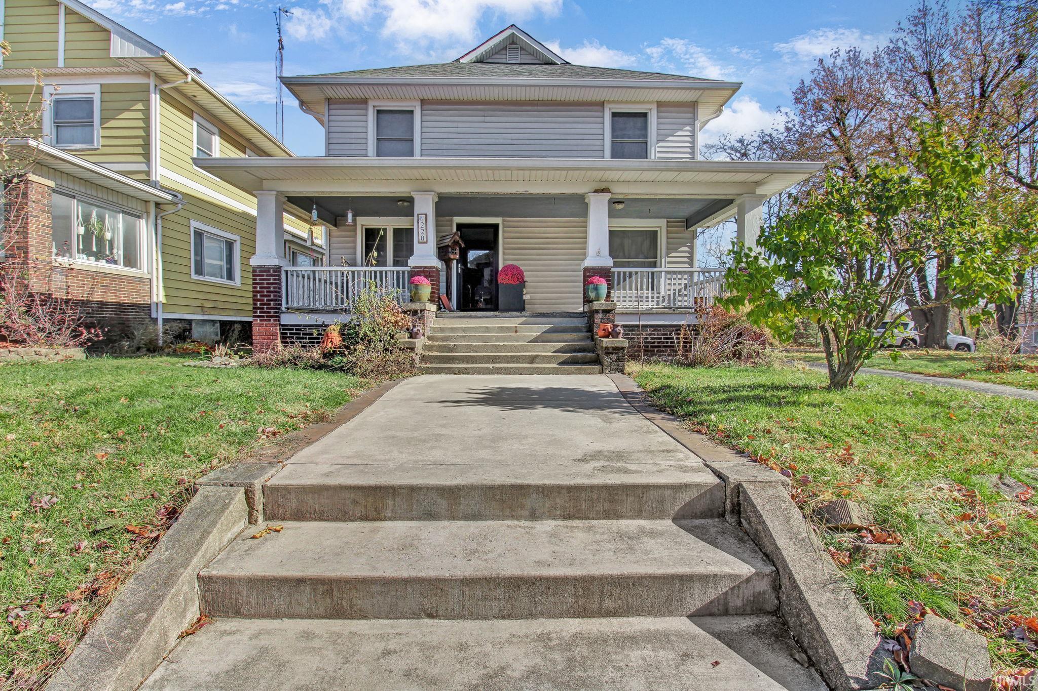 220 S McCann Street — photo