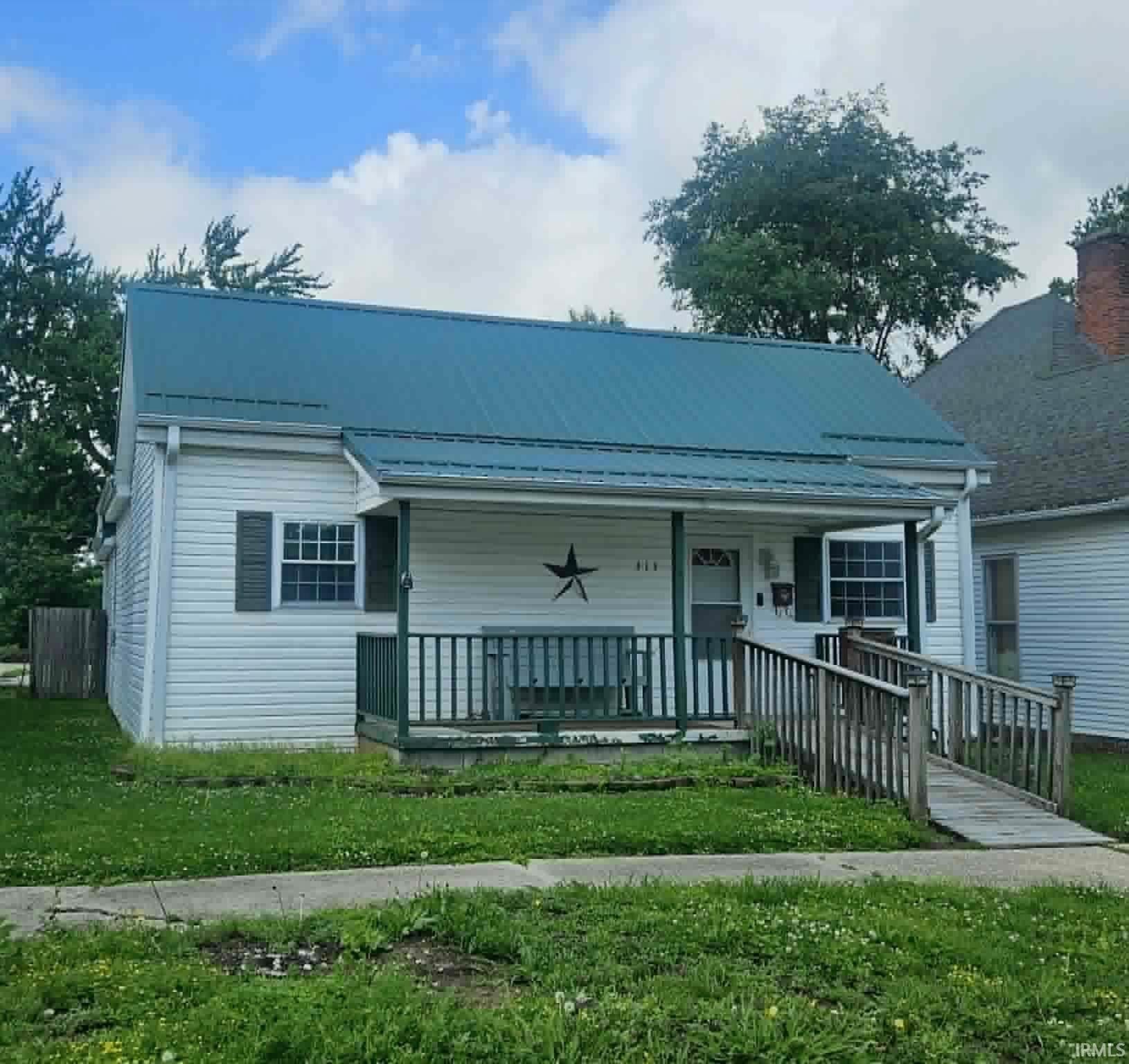 313 SE 7th Street — photo