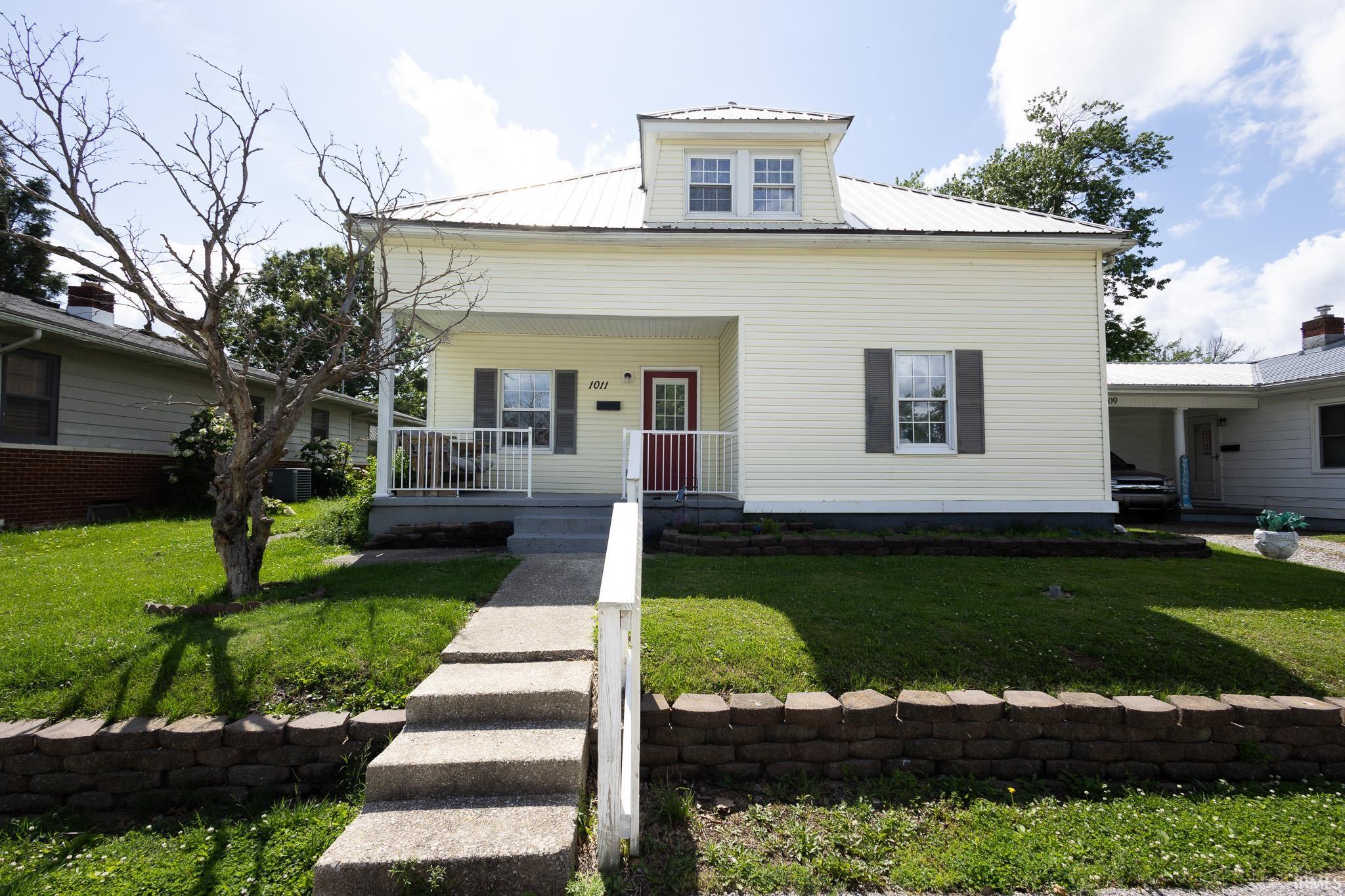 1011 S First Street — photo