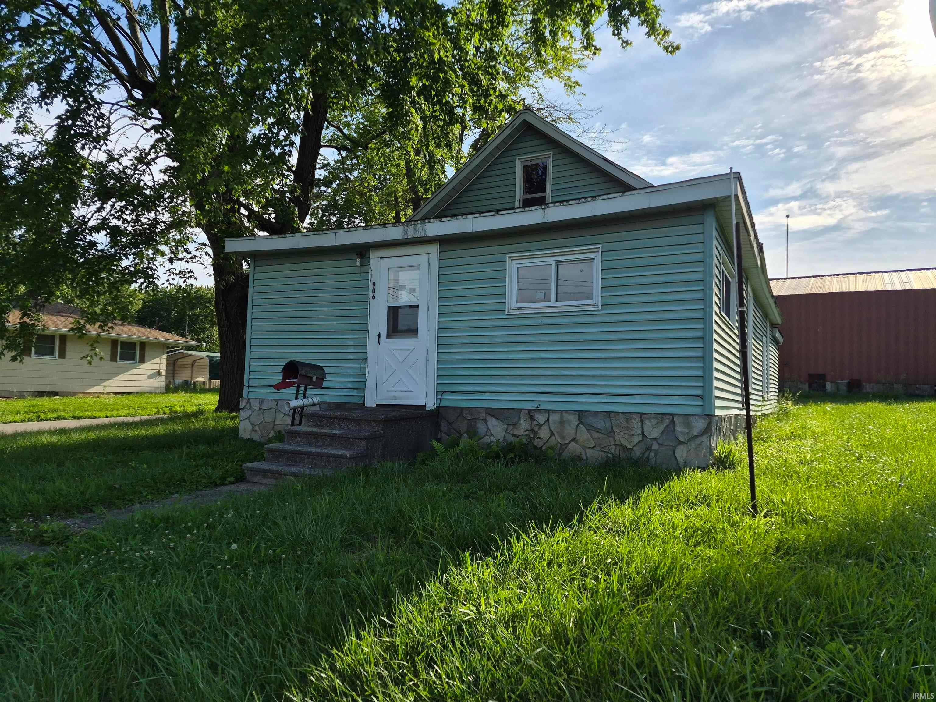 906 Jefferson Street — photo