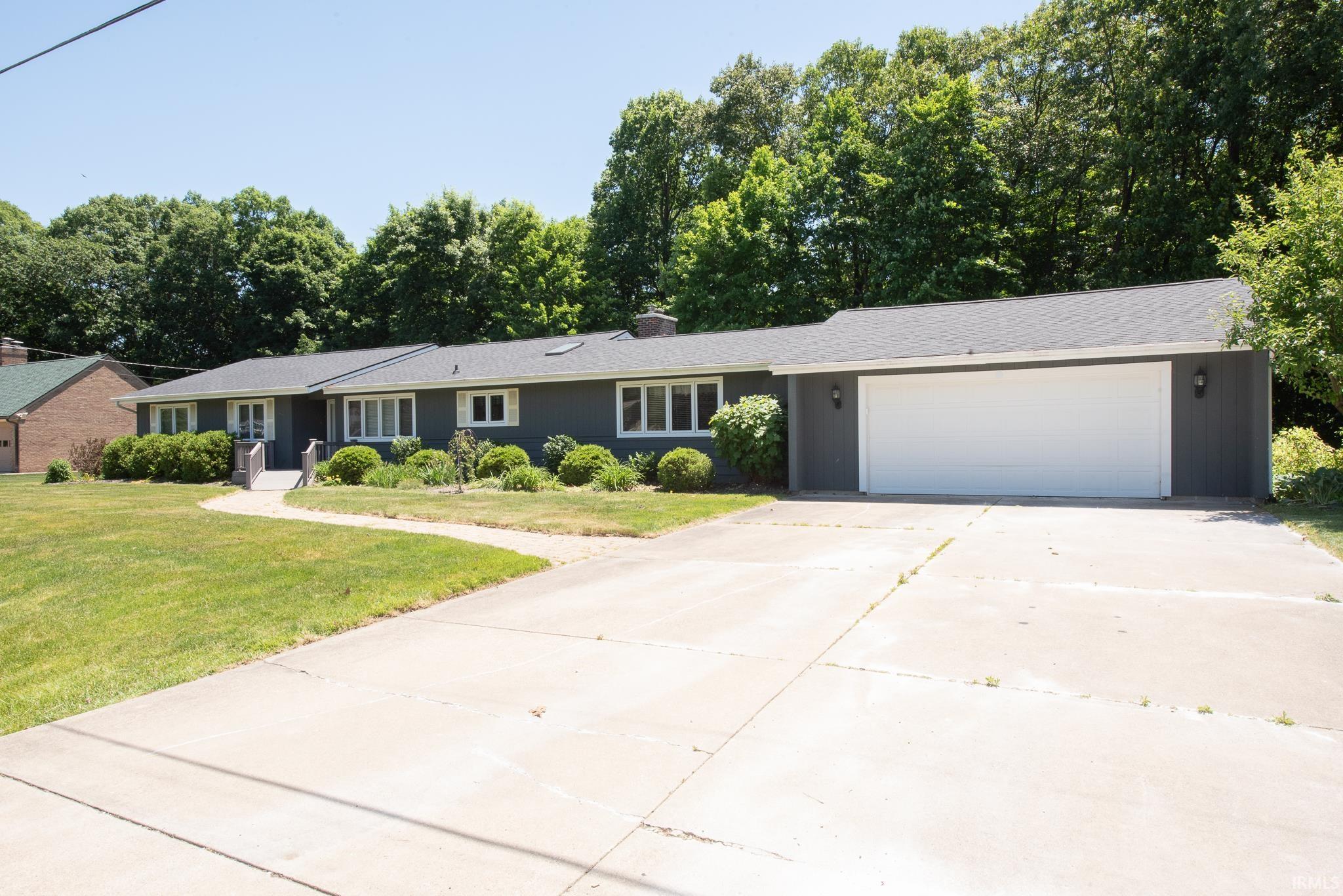 301 Overlook Drive — photo