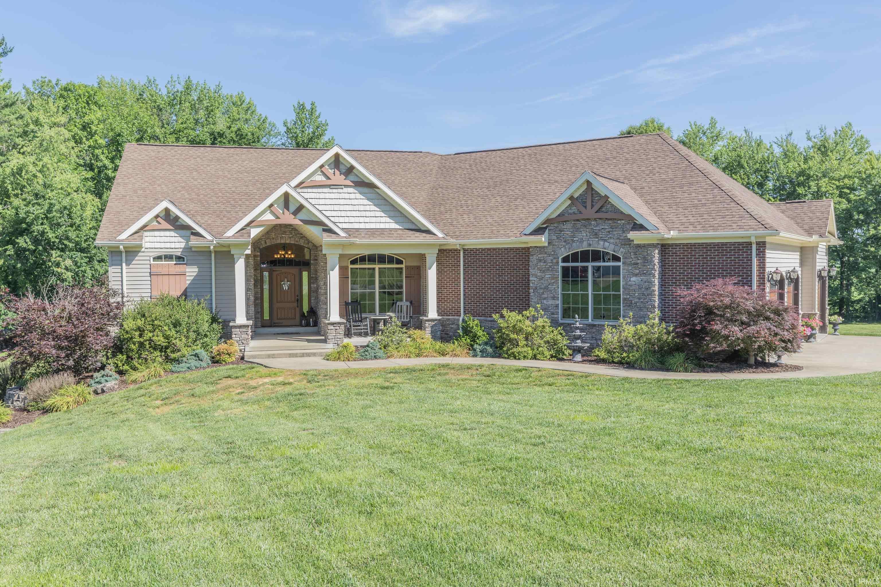 2575 Woodstone Lane — photo