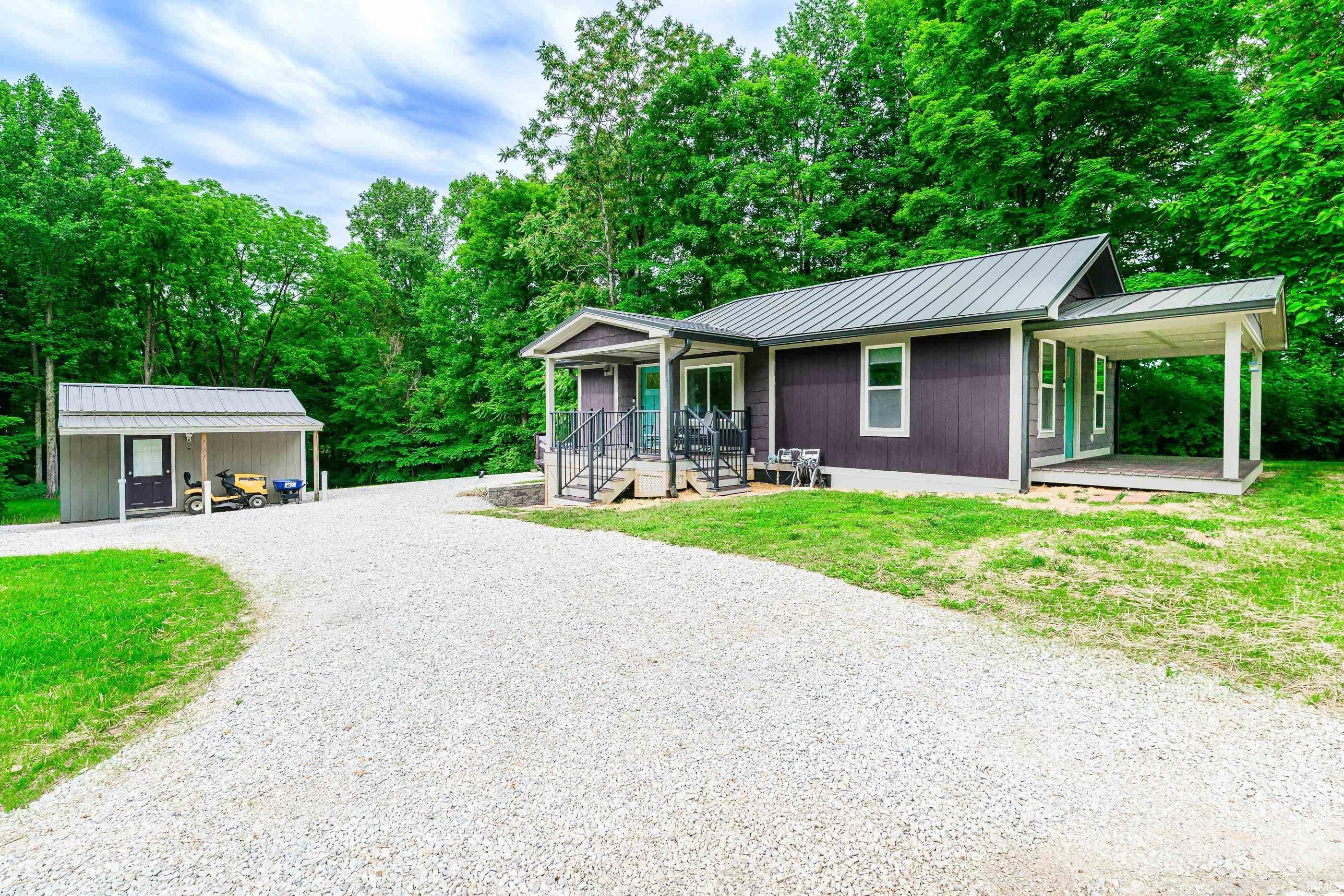 2415 W Fountain Drive — photo