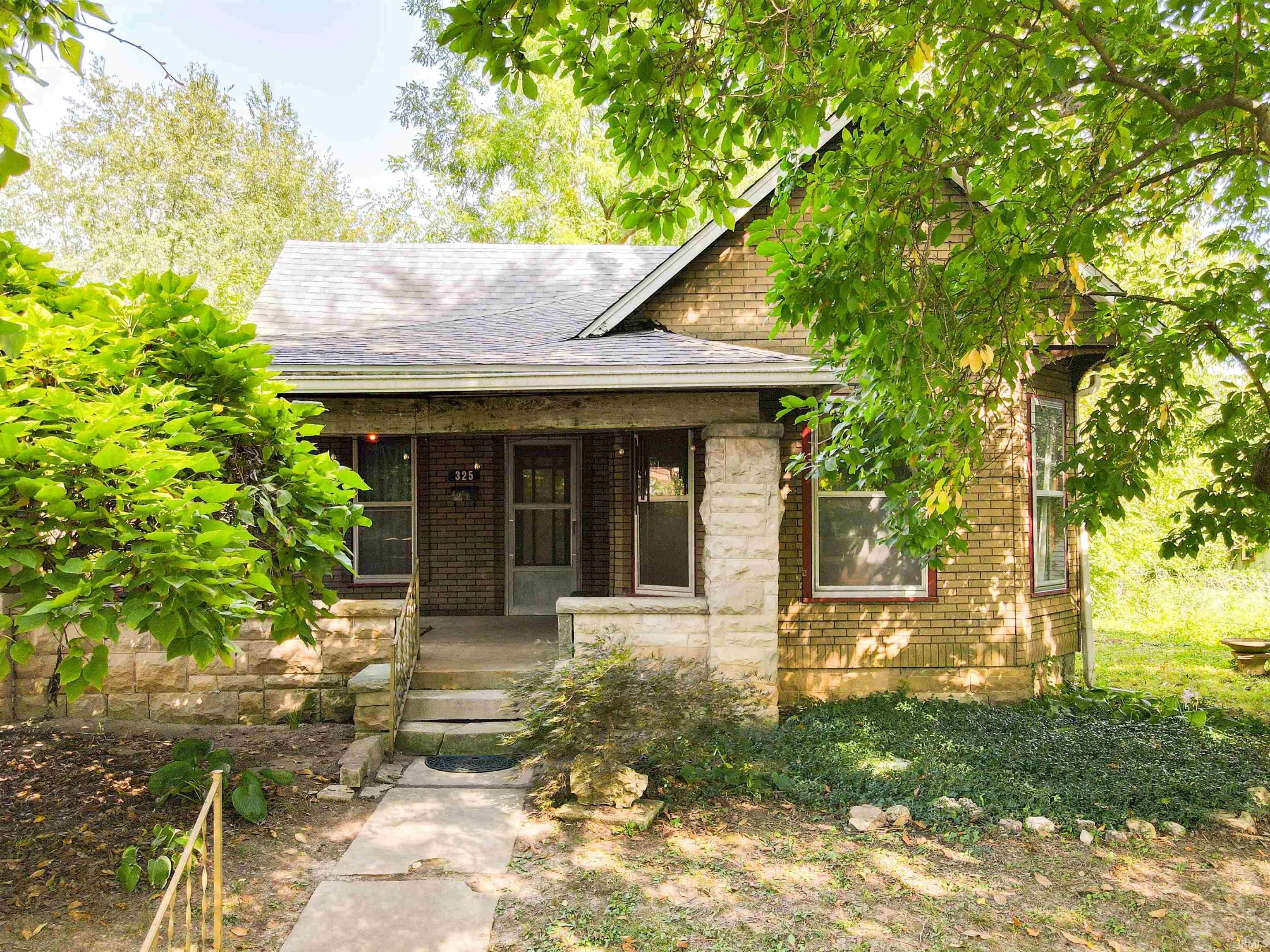 325 S Fairview Street — photo