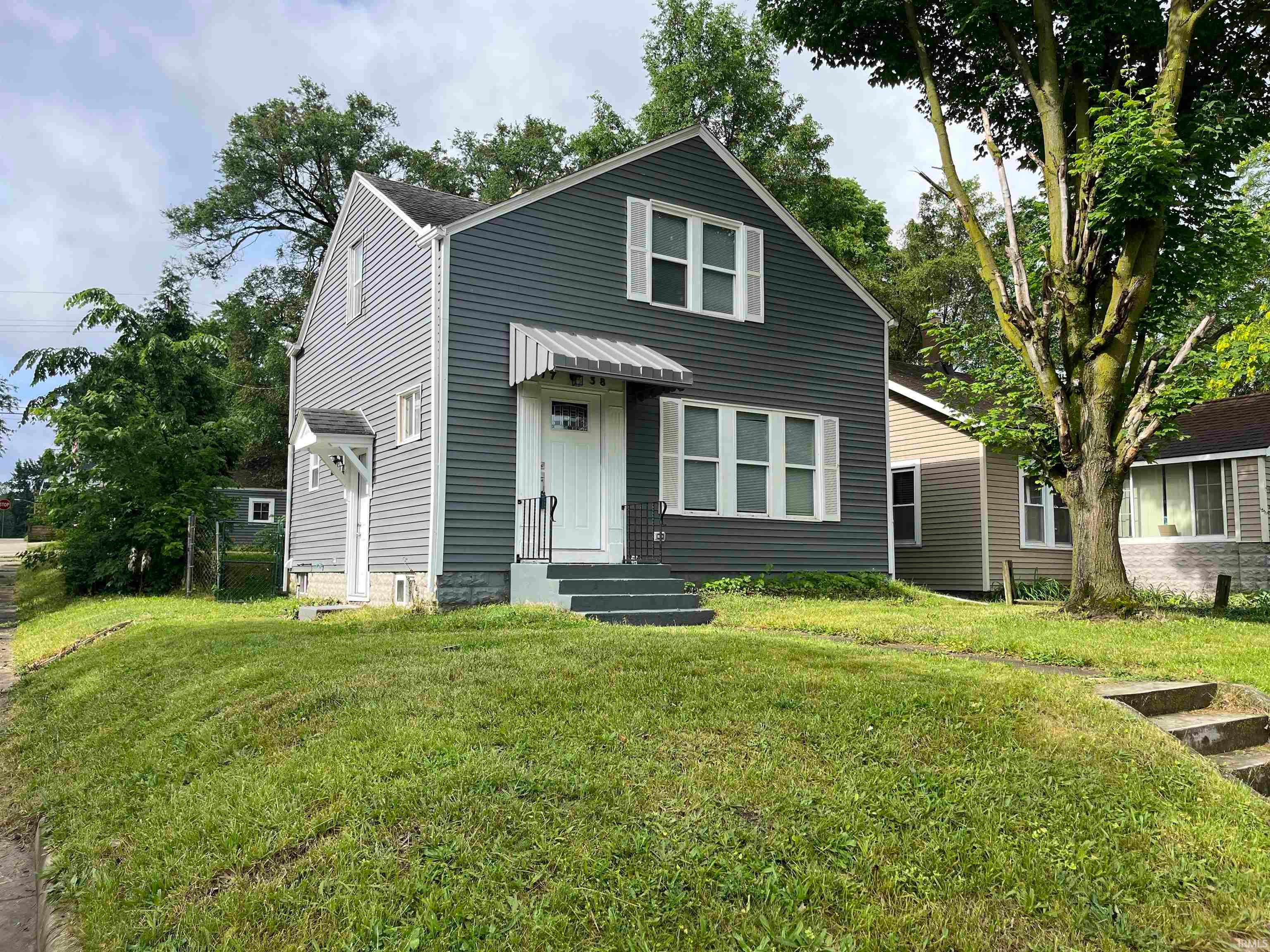 1738 E Bowman Street — photo