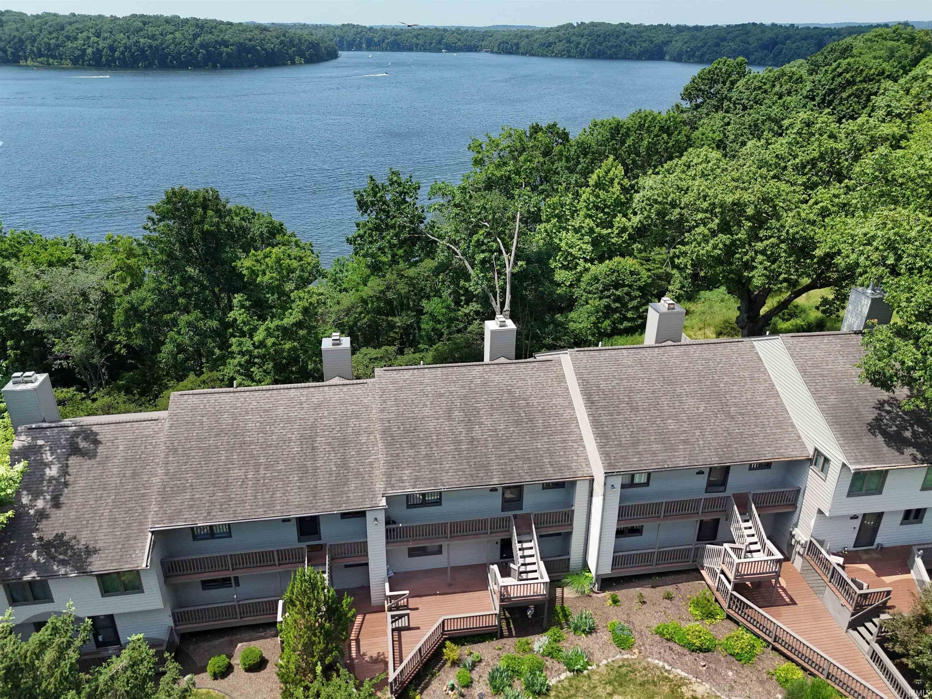 2048 E Waters Edge Drive — photo