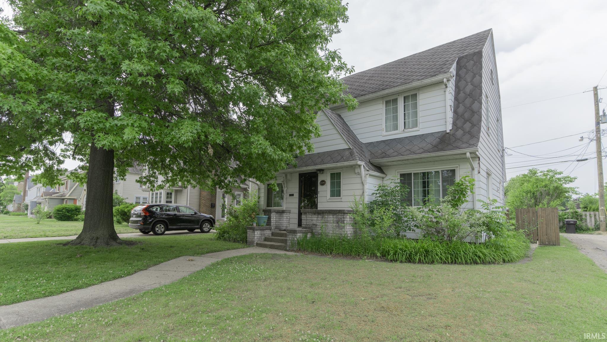 1336 E South Street — photo