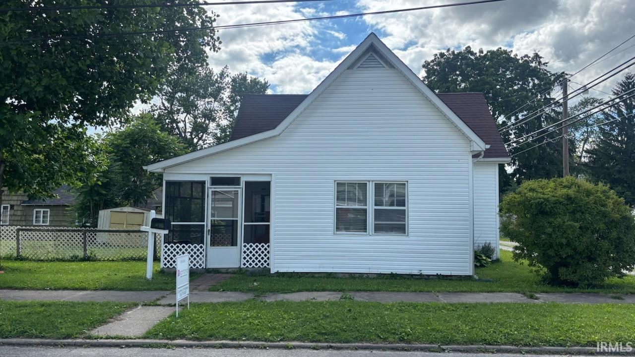 214 S 10th Street — photo