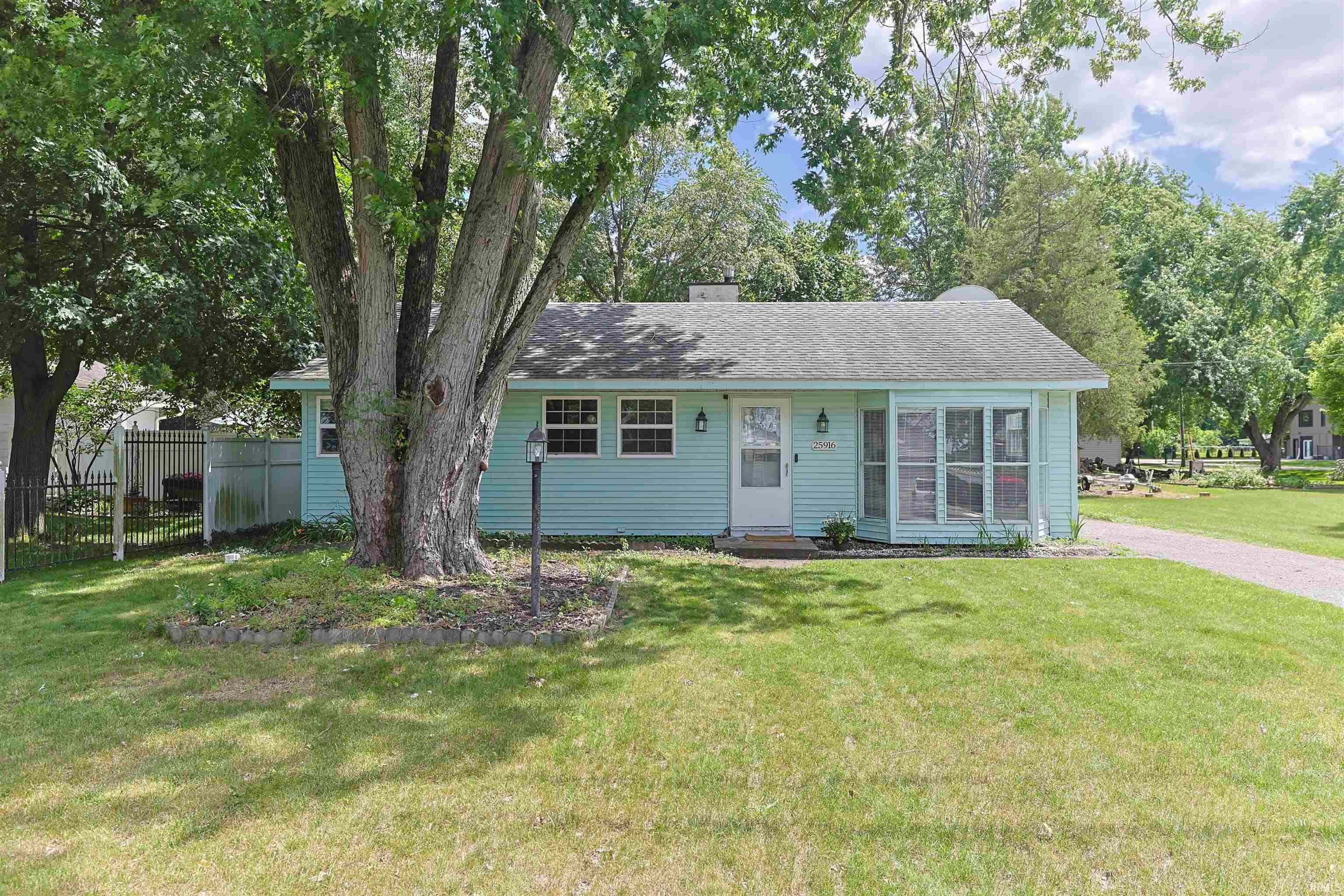 25916 Lake Drive — photo