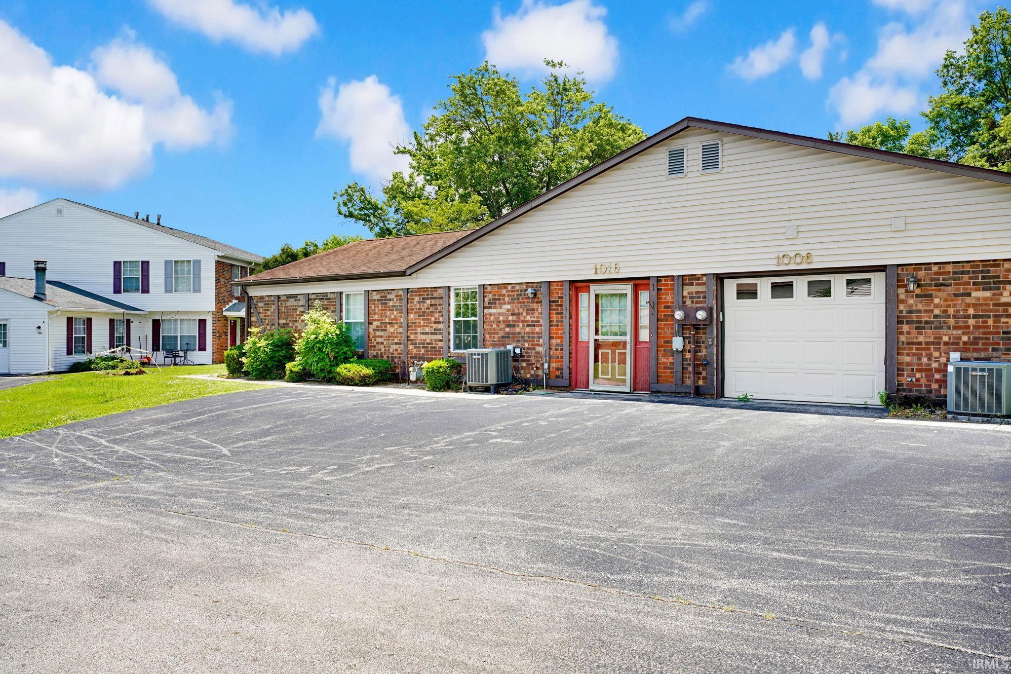 1016 E Commons Drive — photo