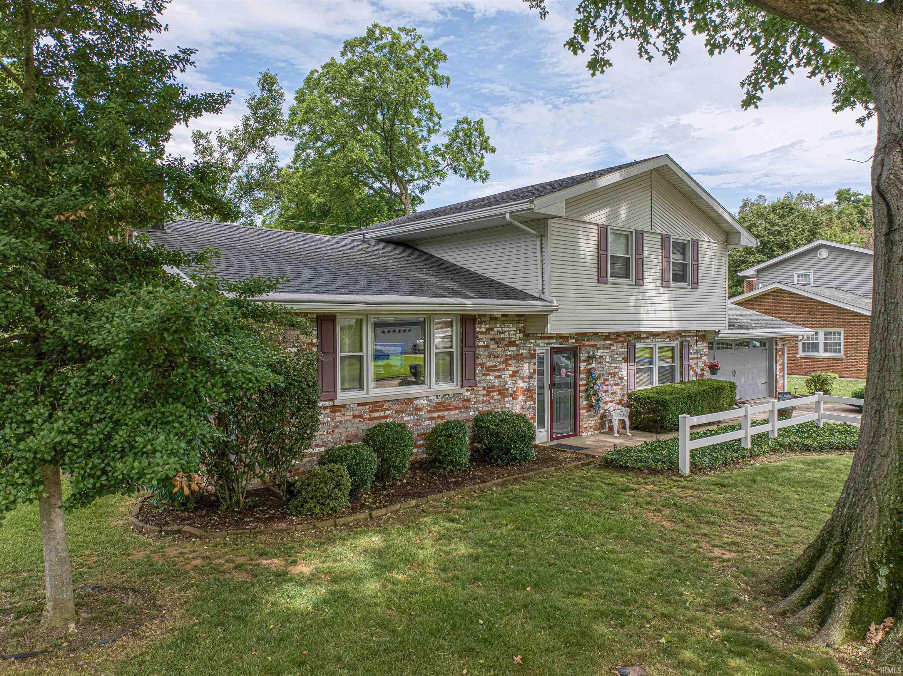 1415 Martin Lane — photo