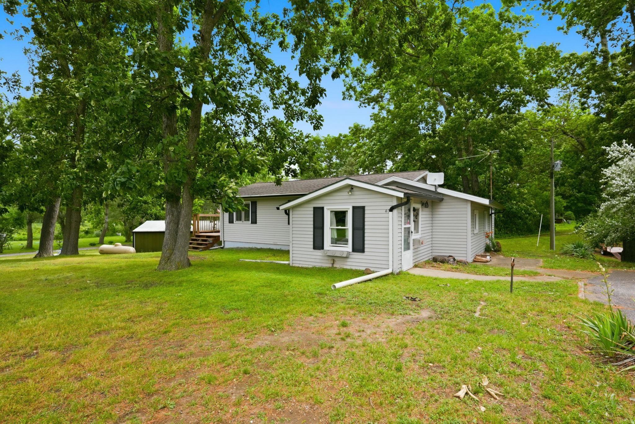 40 Lane 250 Lake Pleasant — photo
