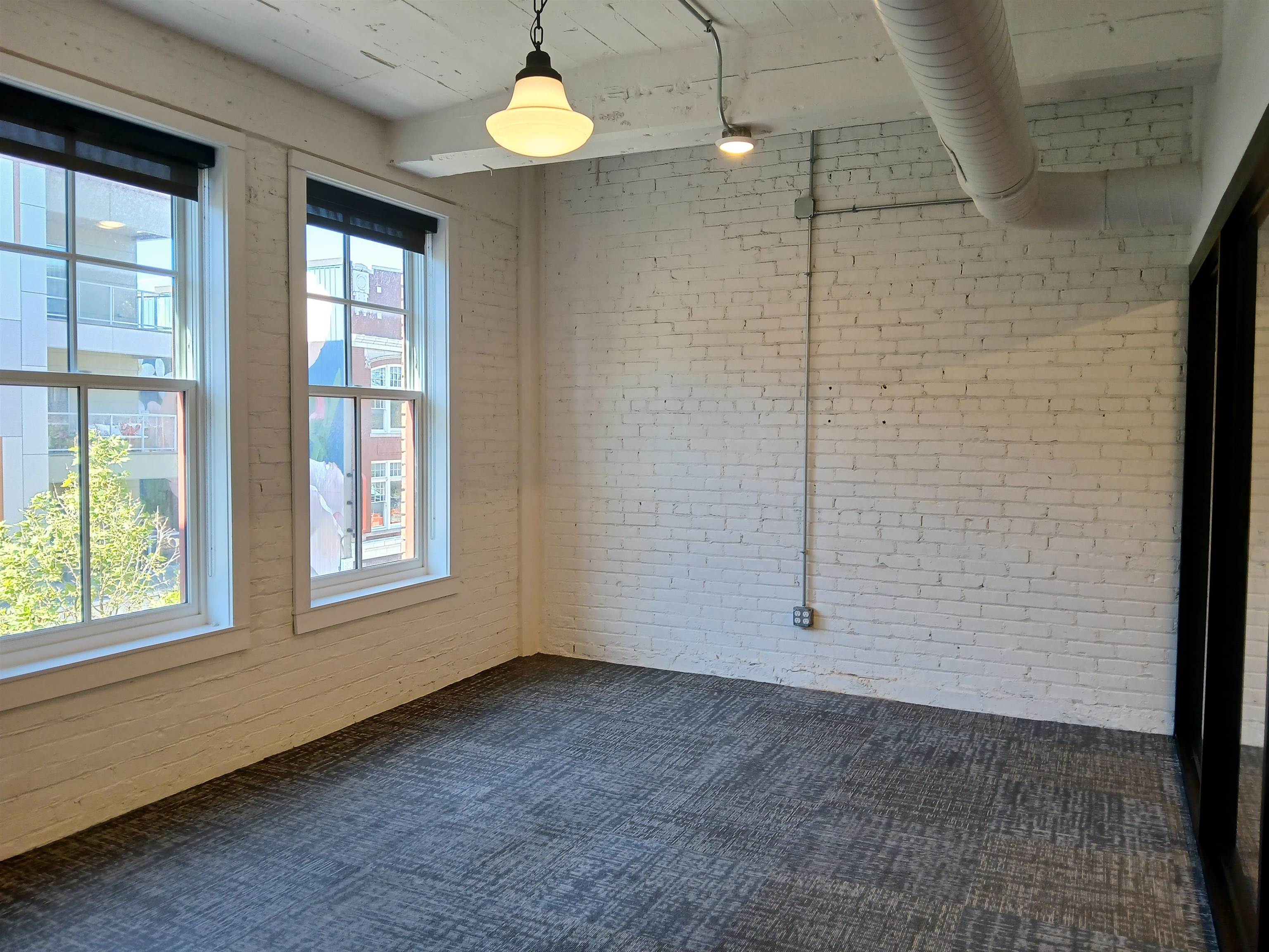 116 W Columbia Street 301 — photo