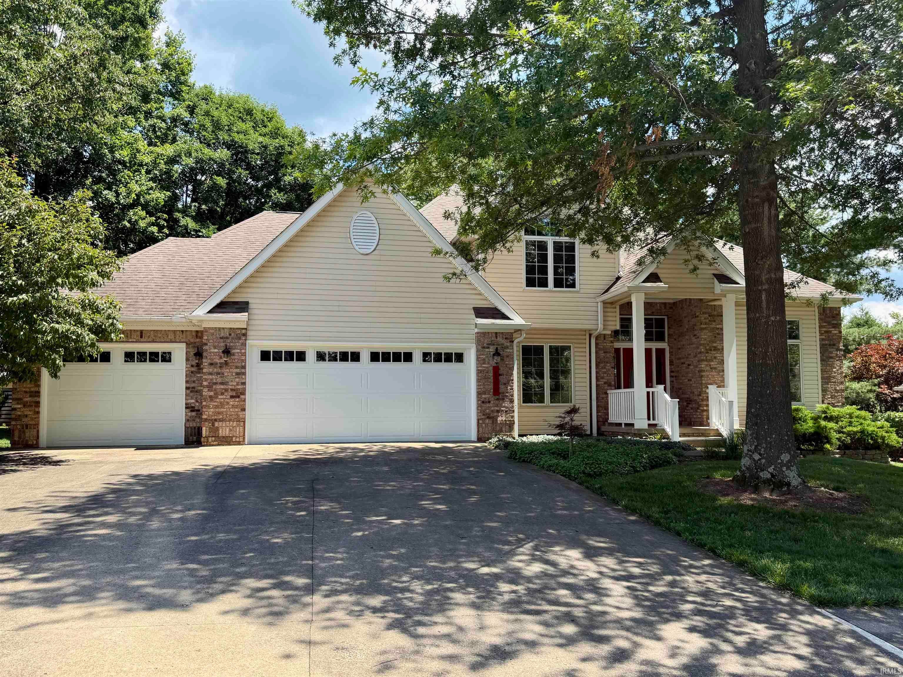 2500 E Cedarwood Drive — photo
