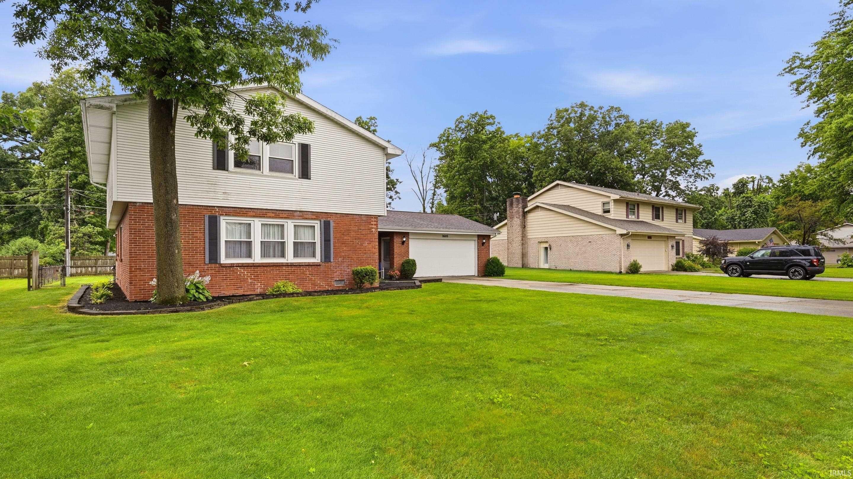 2609 W Riggin Road — photo