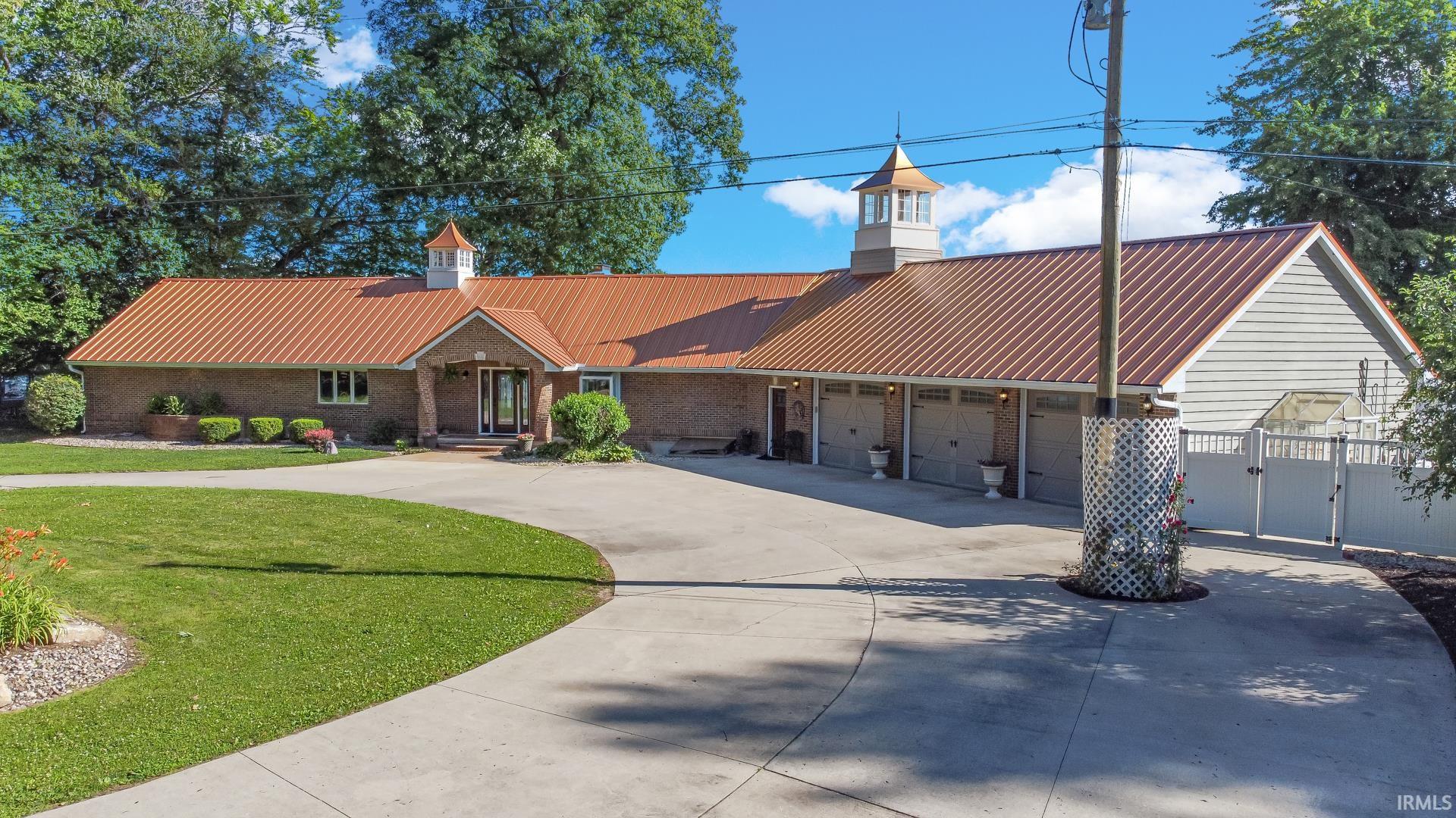 16290 Pretty Lake Road — photo
