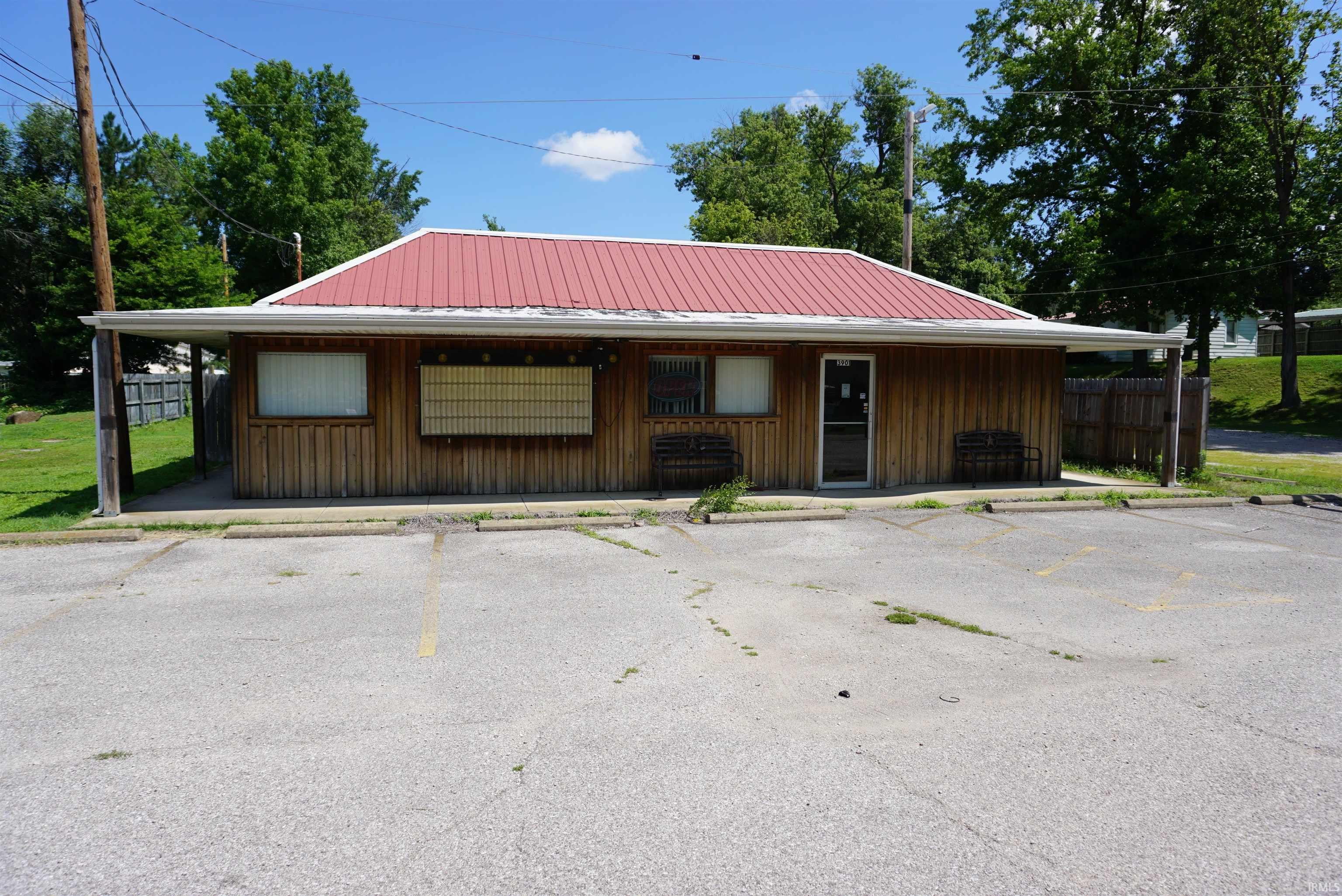 3901 Broadway Avenue — photo