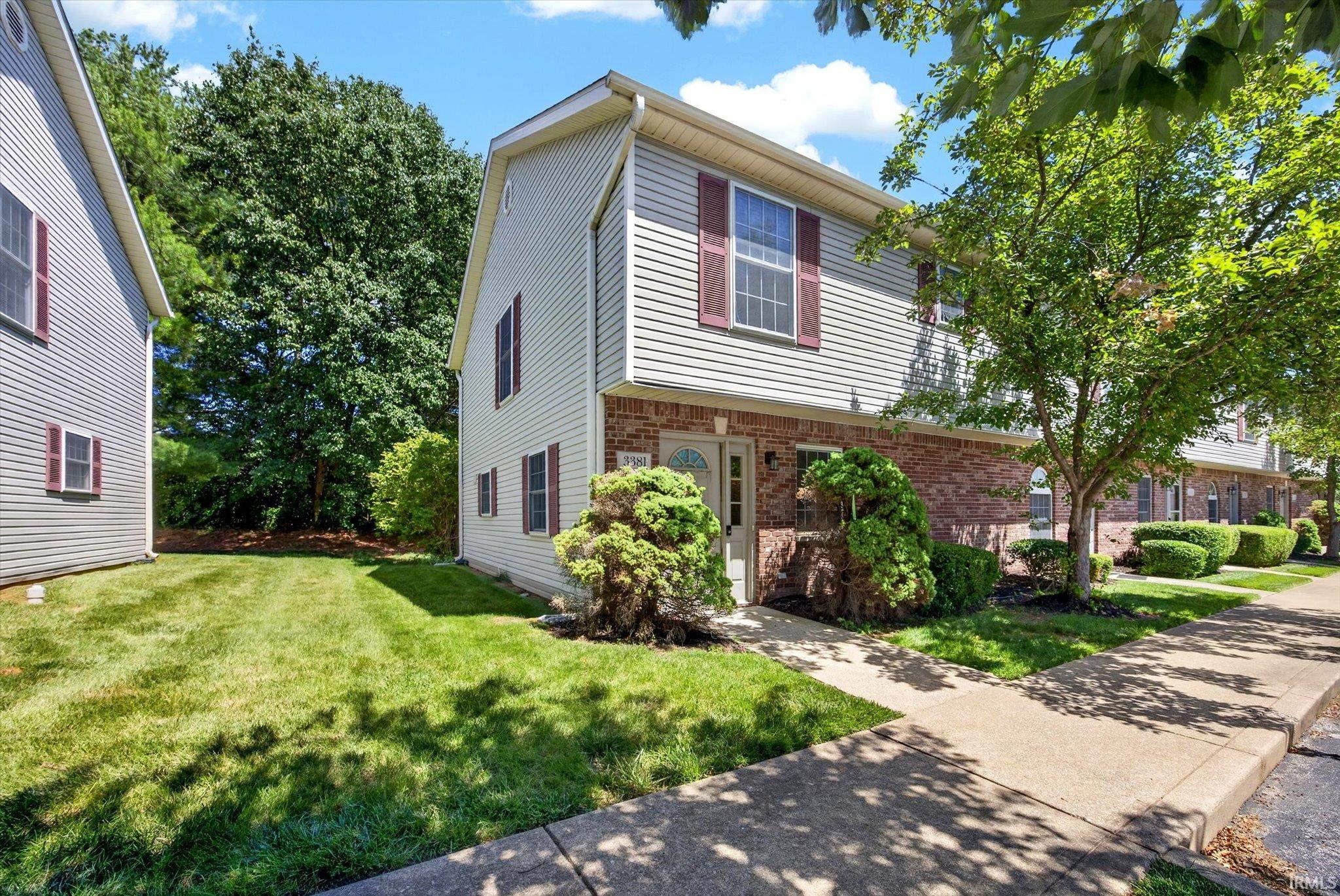 3381 S Oaklawn Circle — photo