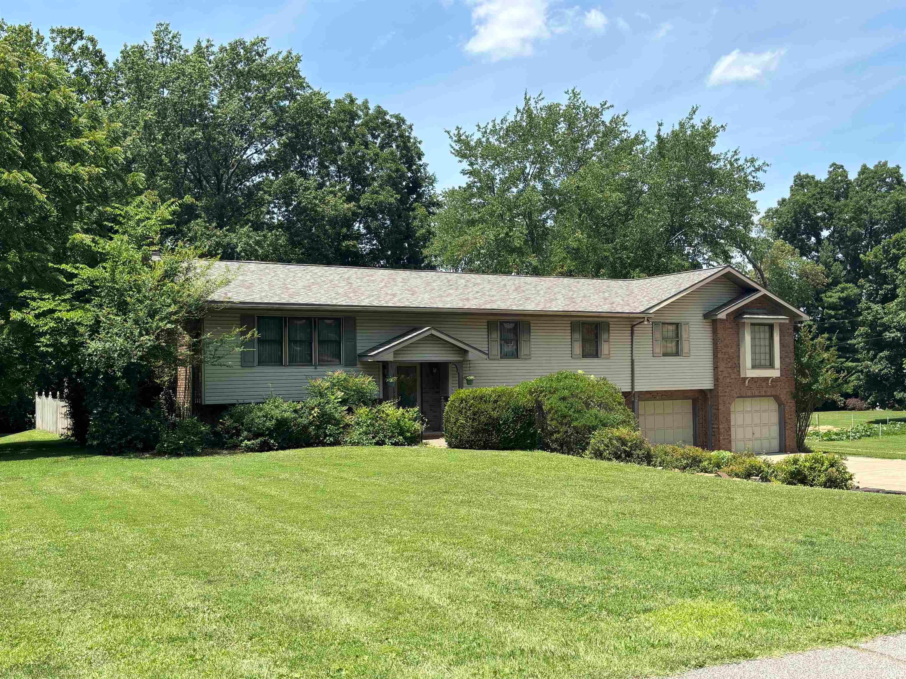 1523 S Red Leaf Drive — photo