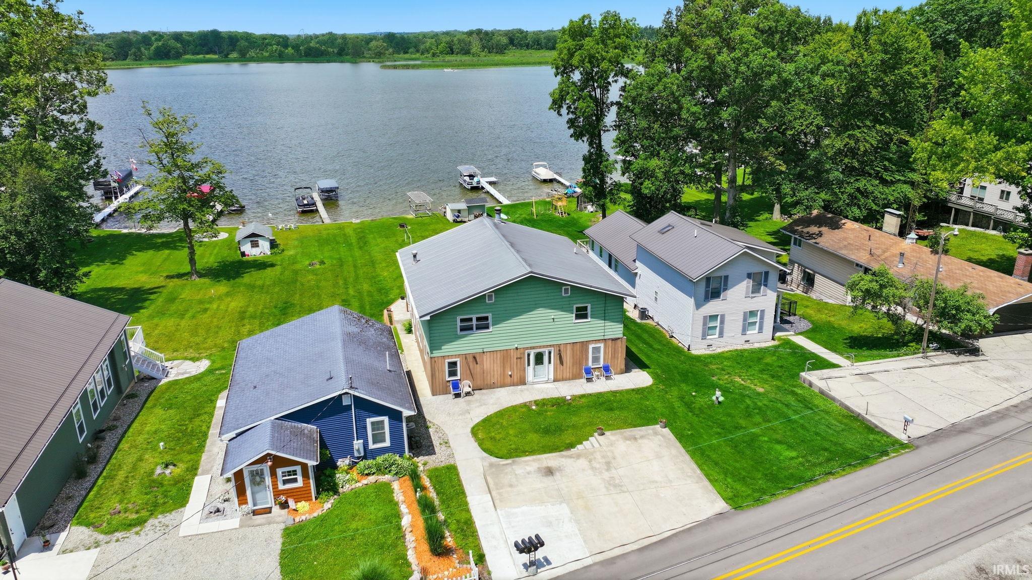2083 Chapman Lake Drive — photo