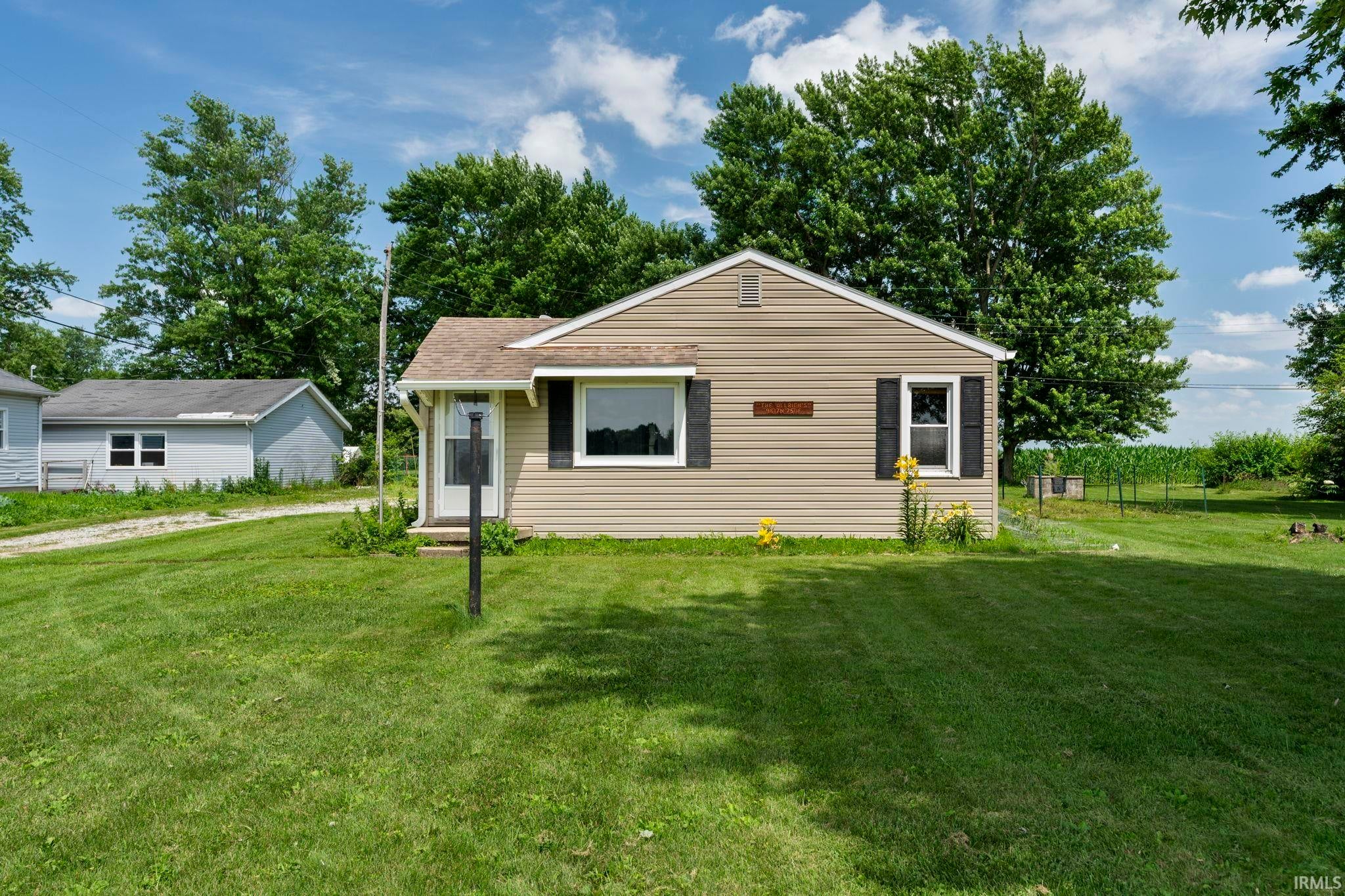 4617 N 750 E — photo