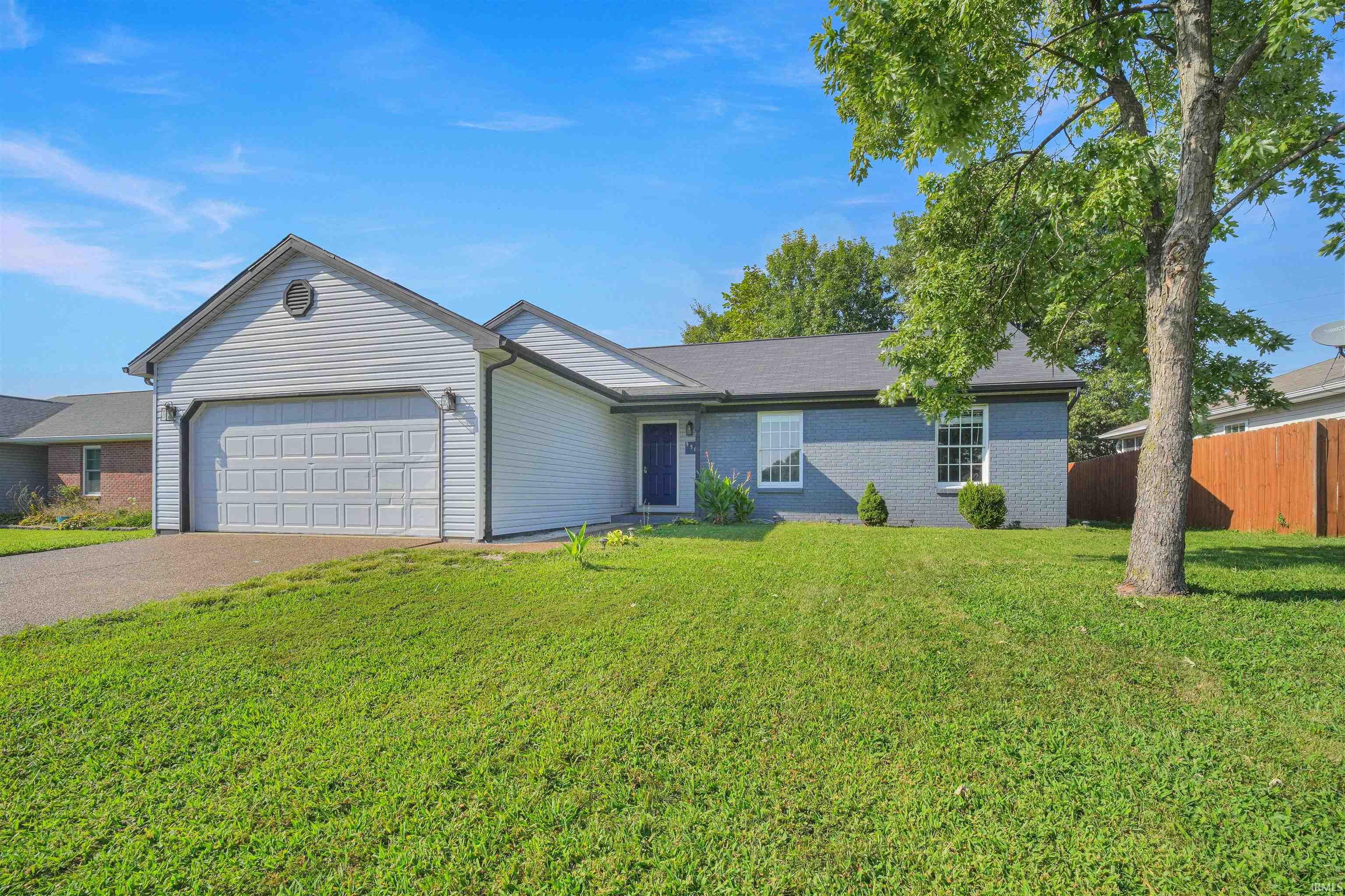 9566 Rabbit Run Drive, Newburgh, IN 47630 — photo 2