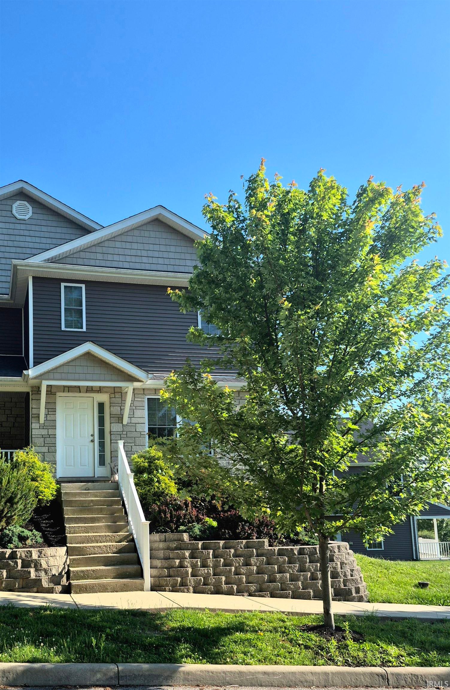 1771 W Victoria Lane — photo