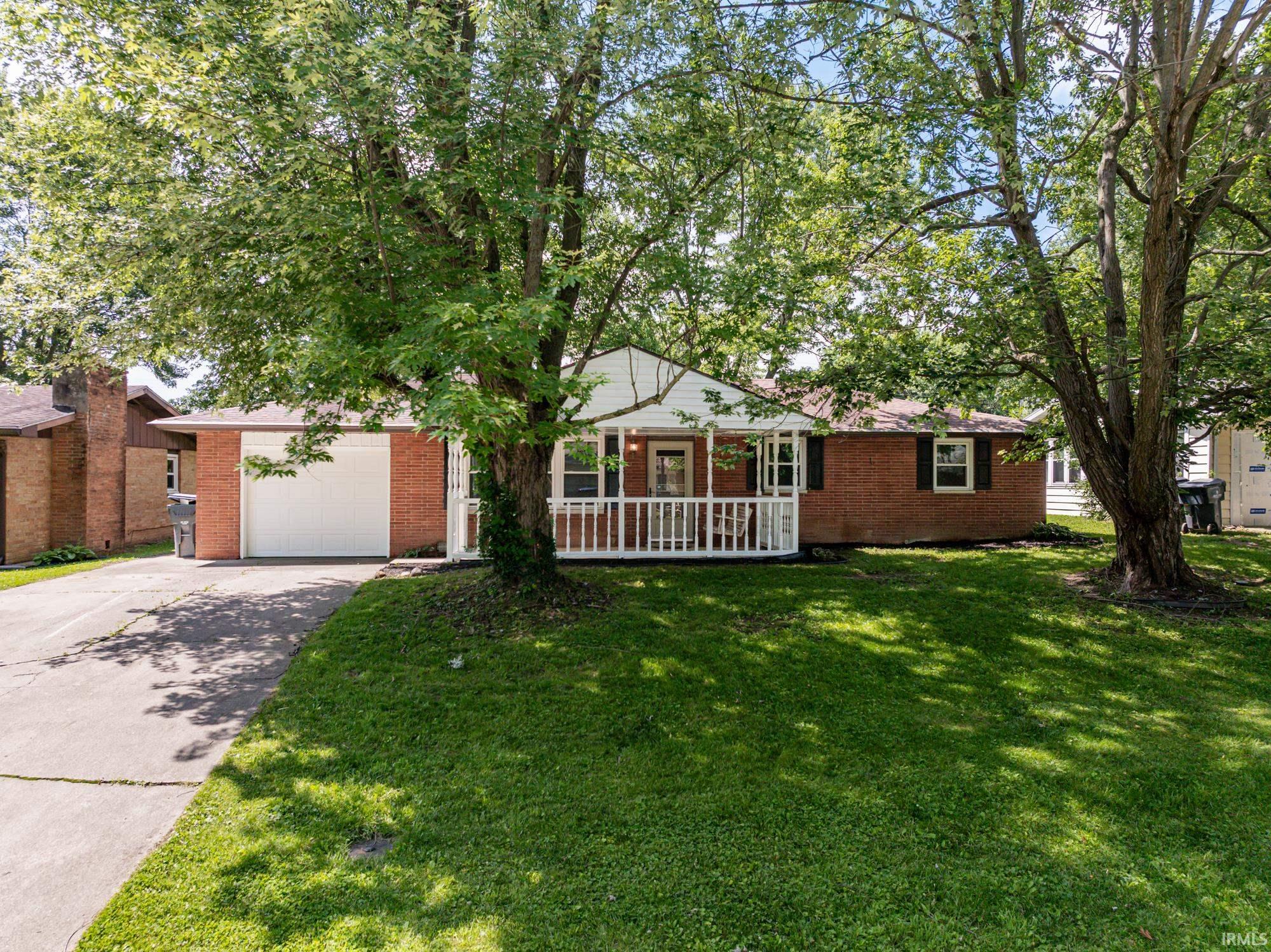 5805 E Carolyn Drive — photo