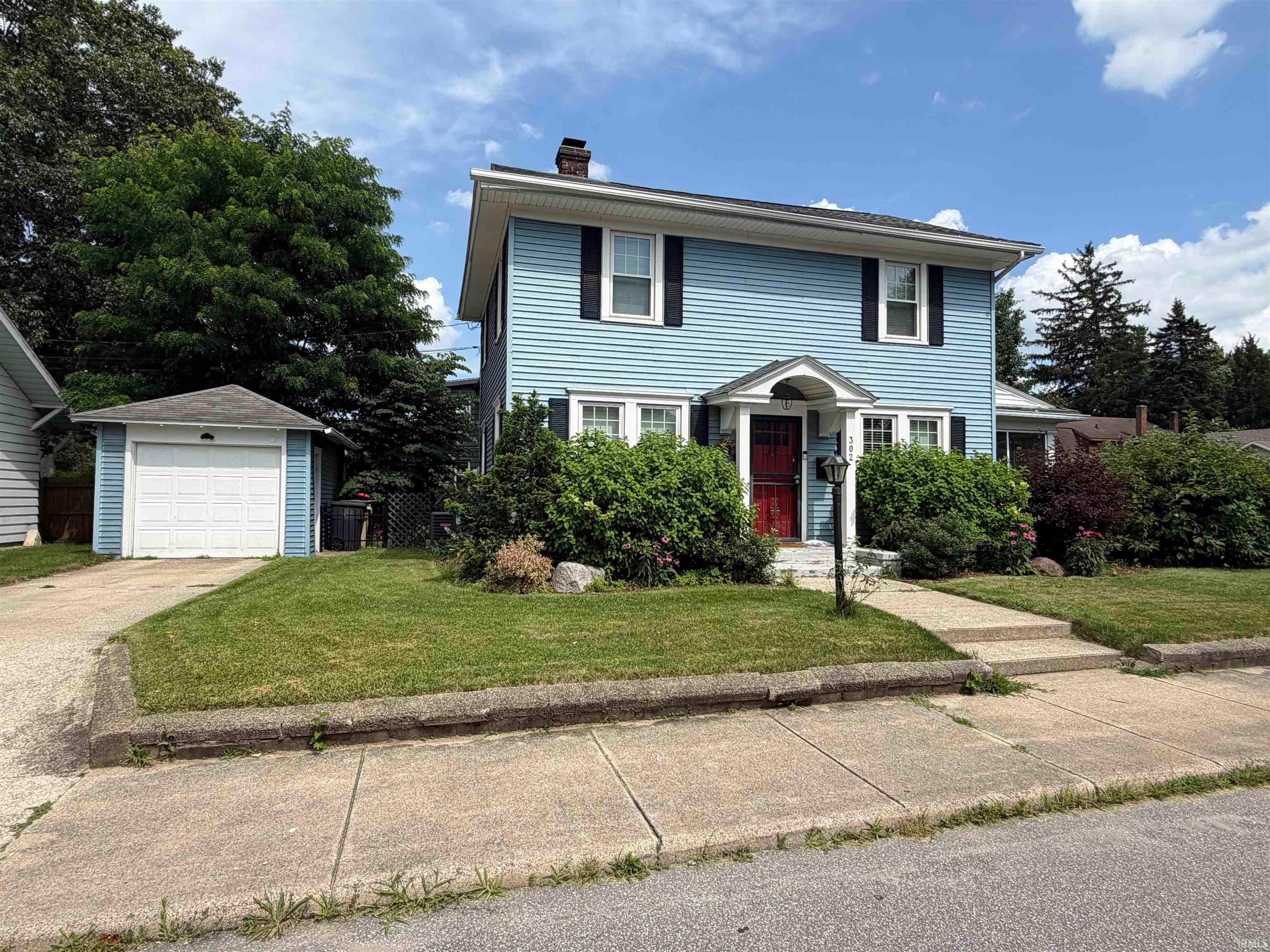 302 Walsh Street — photo