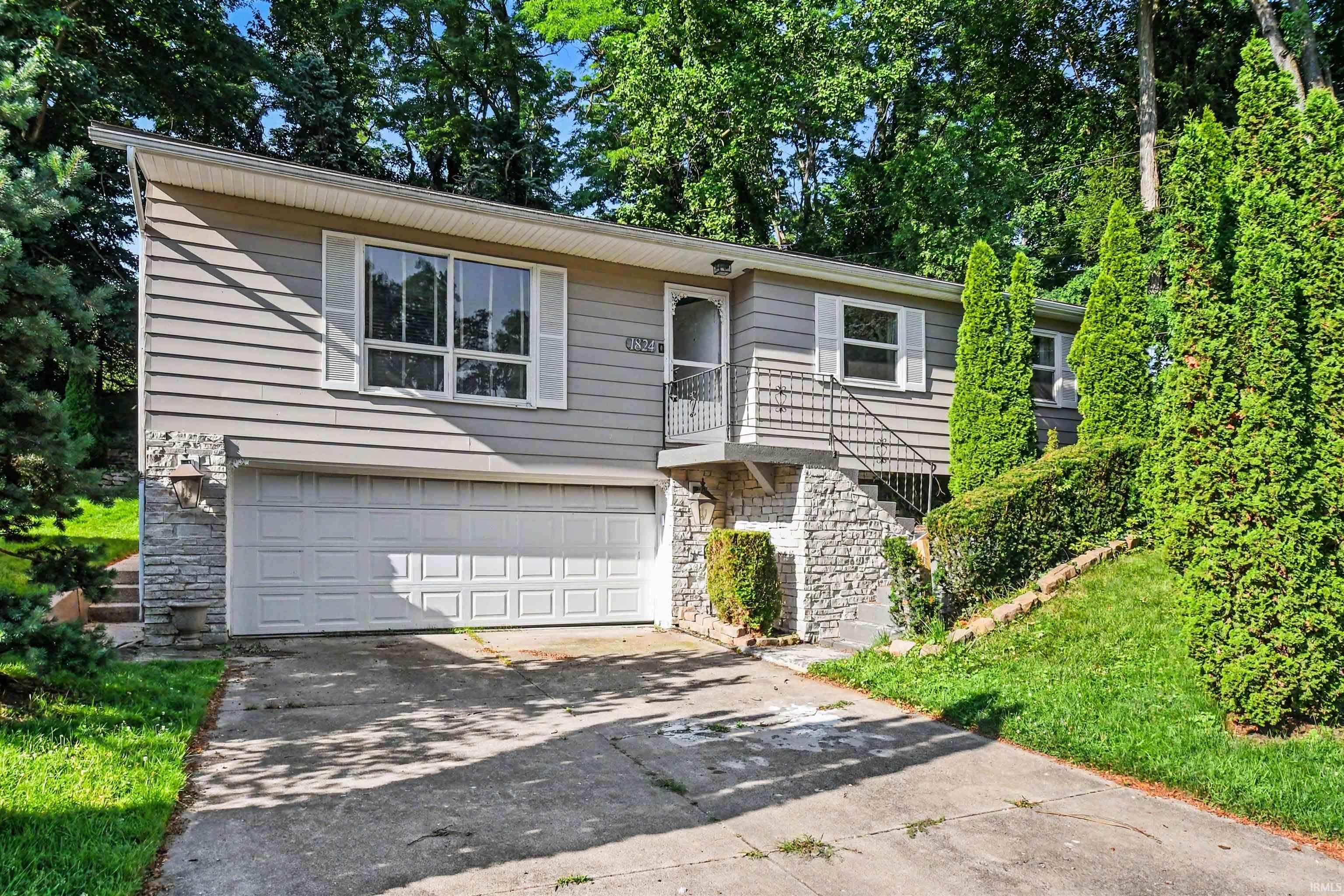1824 Peachtree Lane — photo