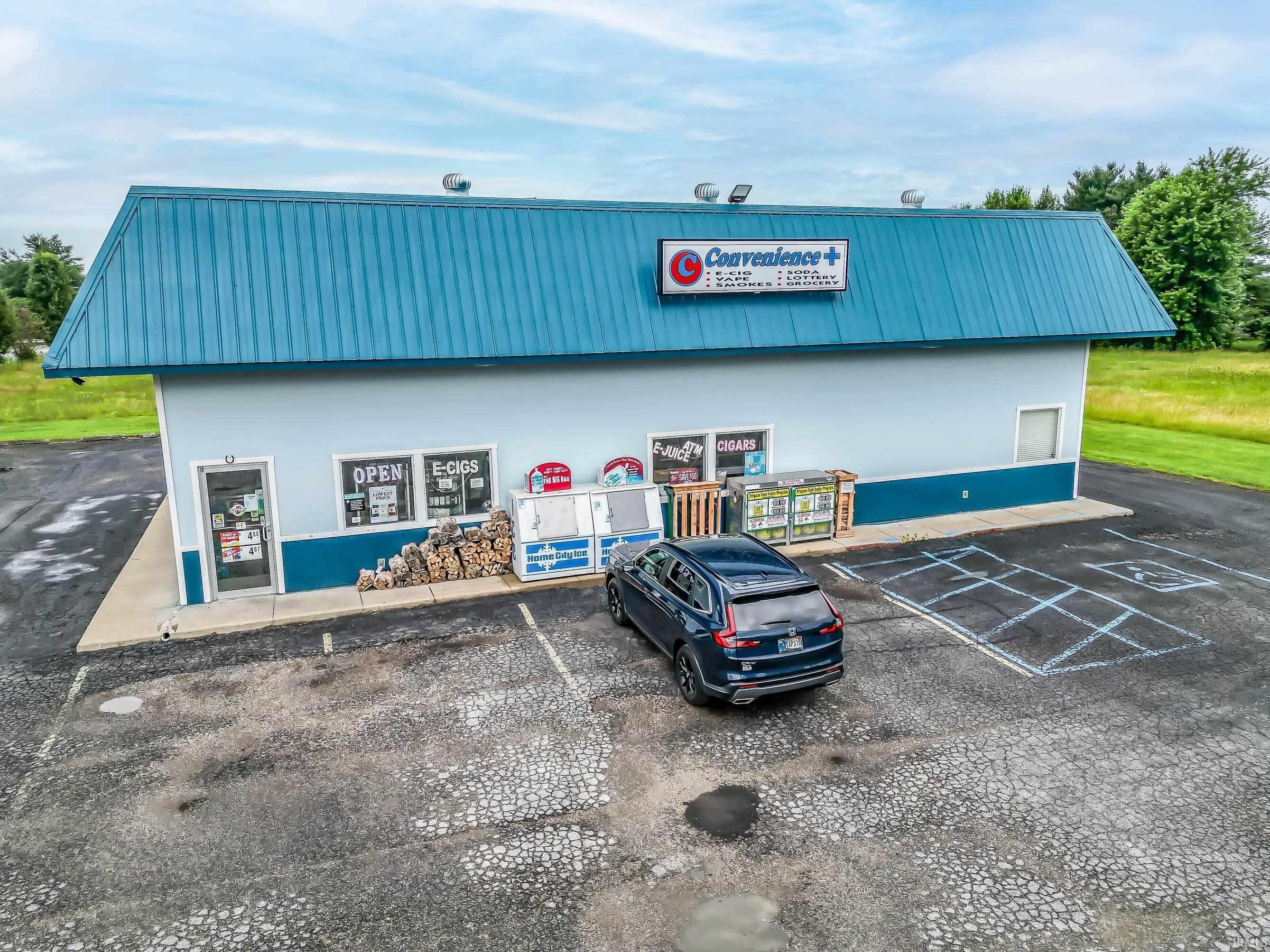 3001 N Smith Pike — photo
