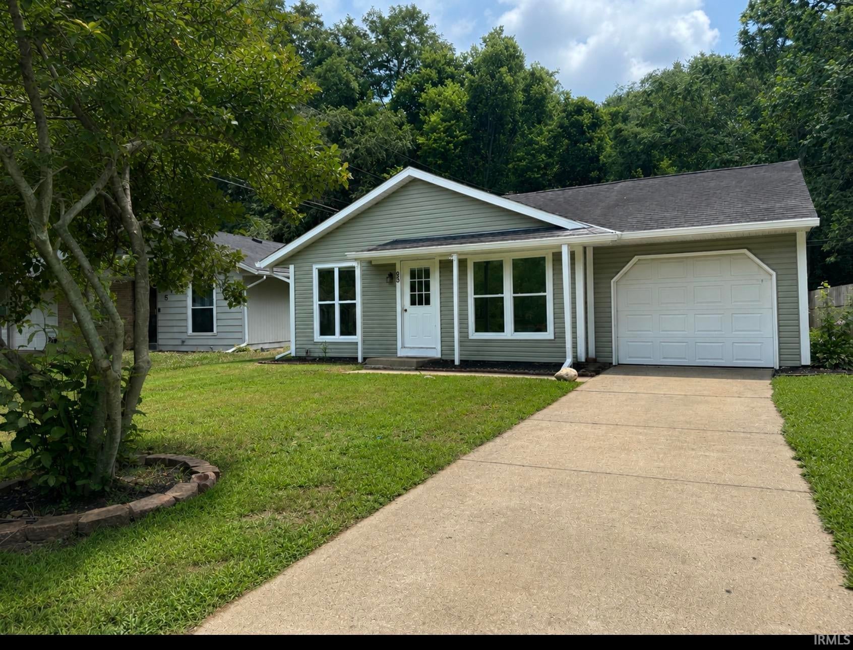 95 Creekview Court — photo