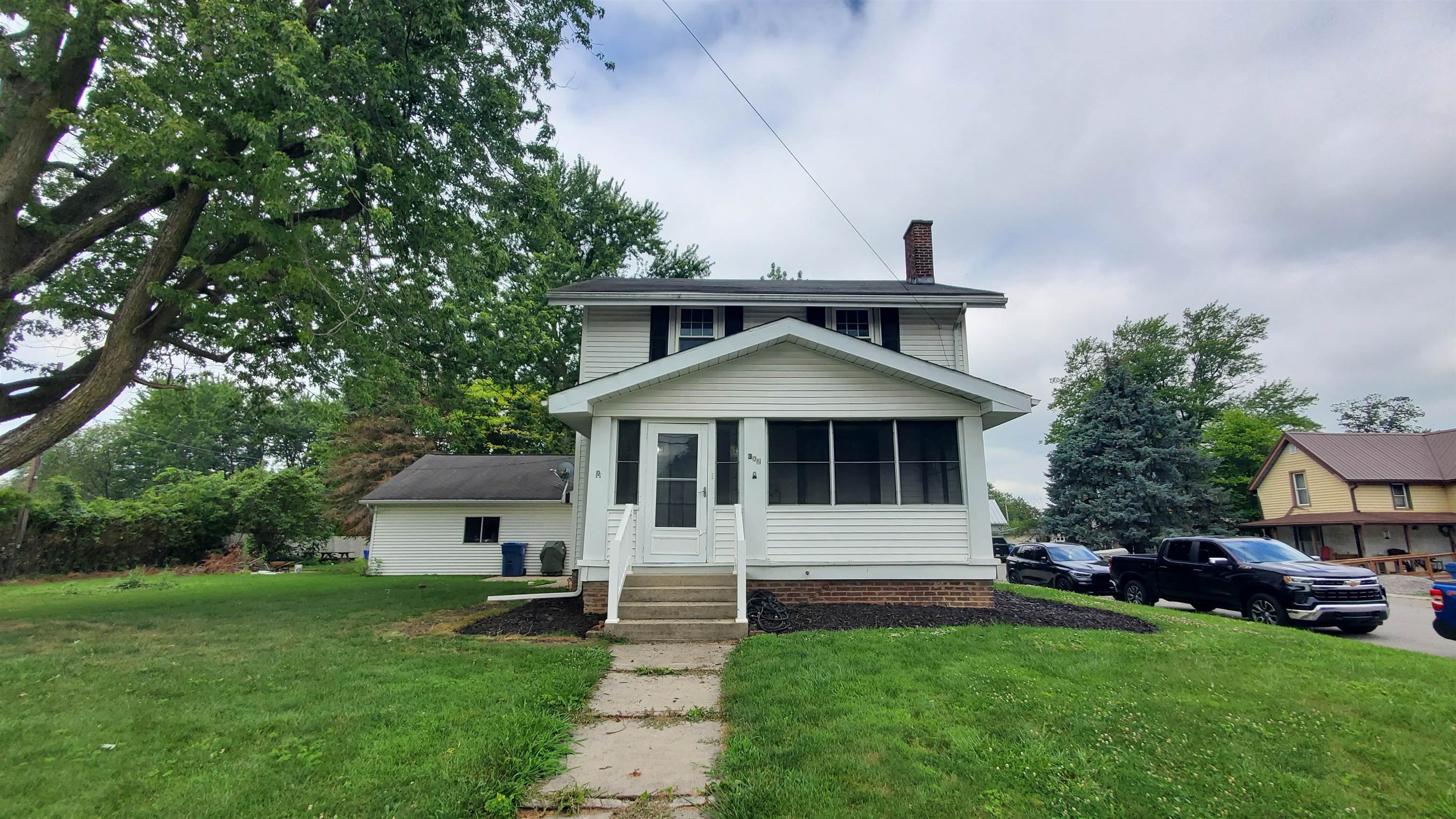302 S Water Street — photo
