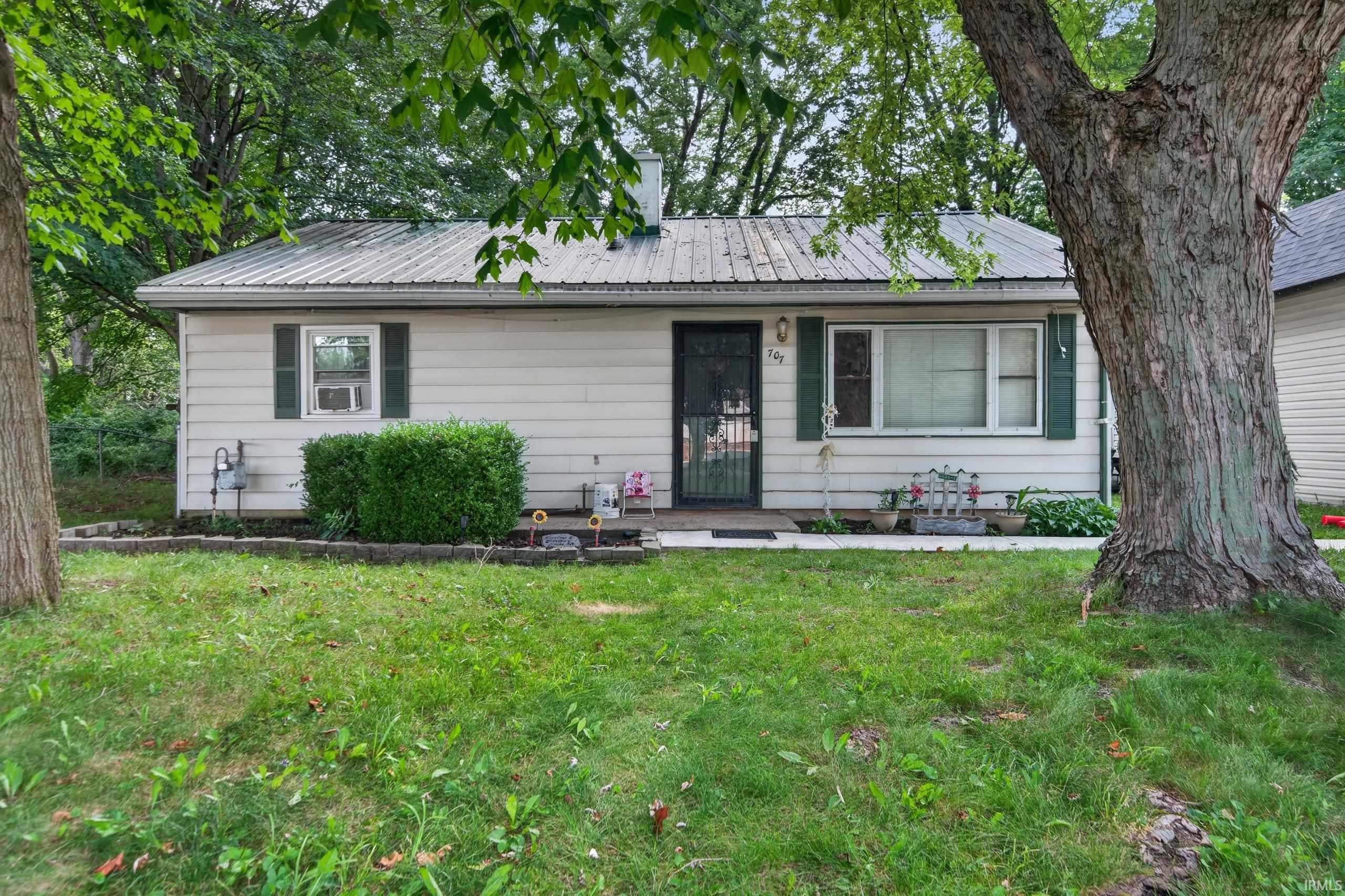 707 Walnut Avenue — photo
