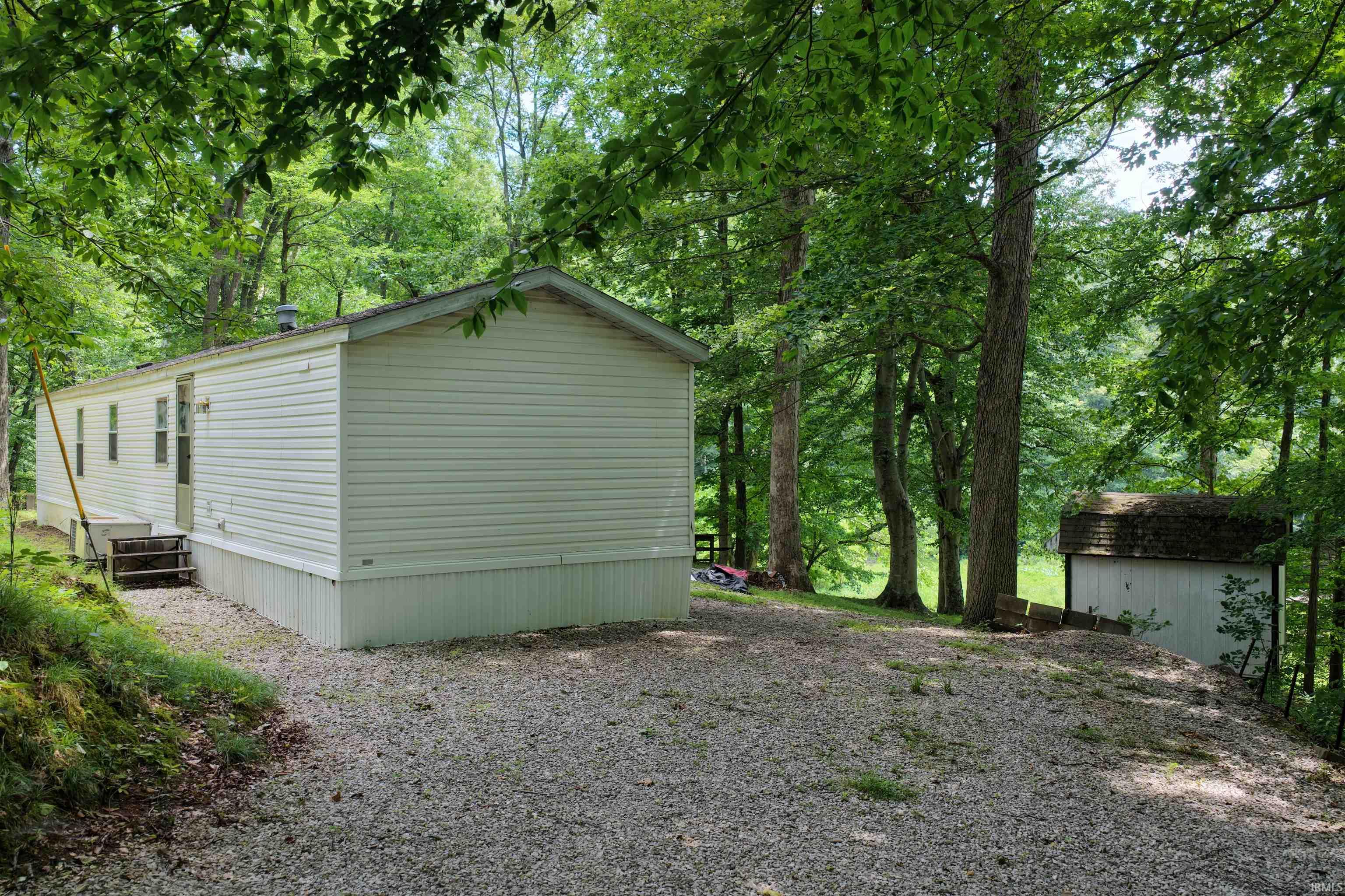 488 Dawn Lane — photo