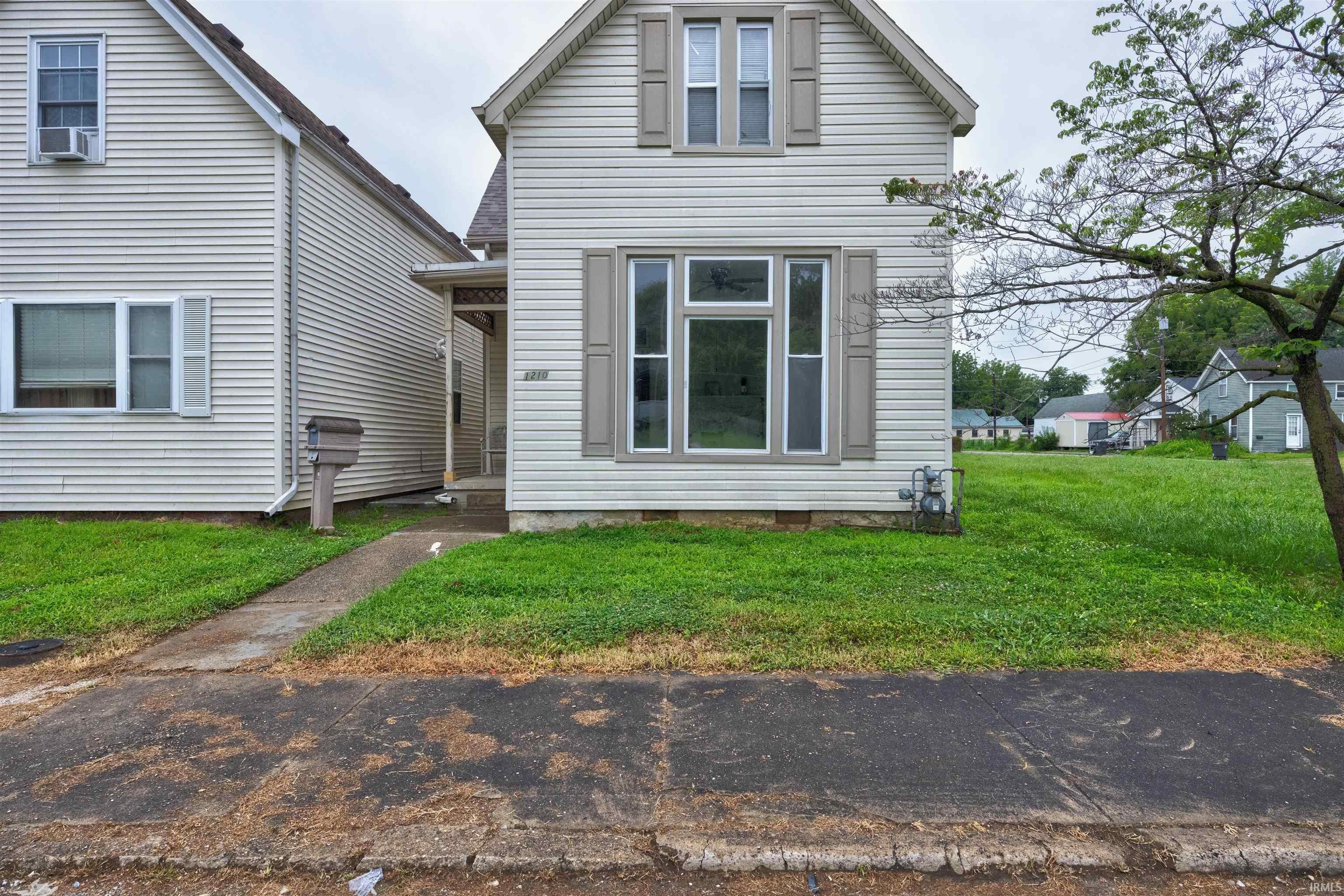 1210 N Third Avenue — photo