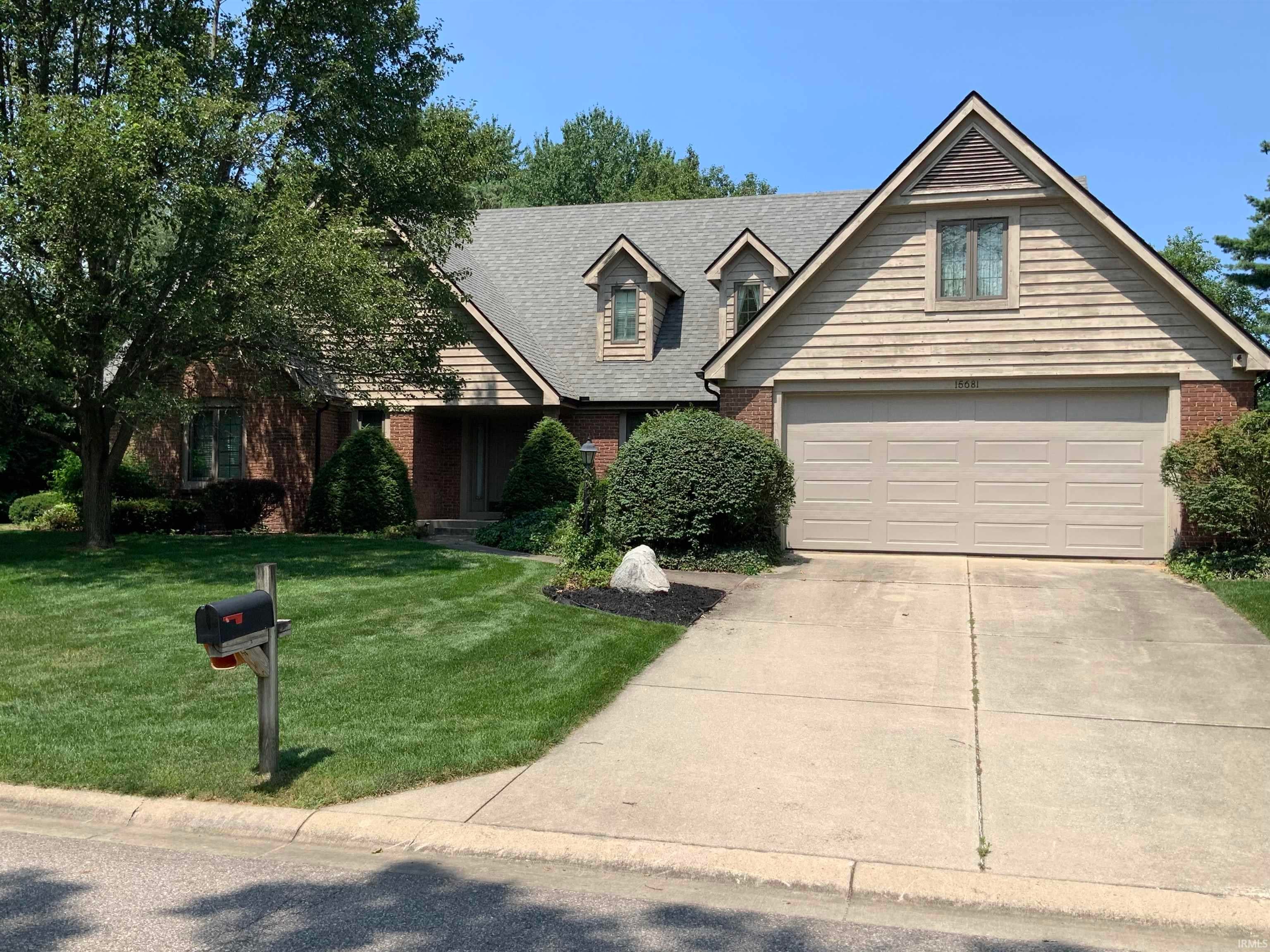 15681 Fieldcrest Court — photo