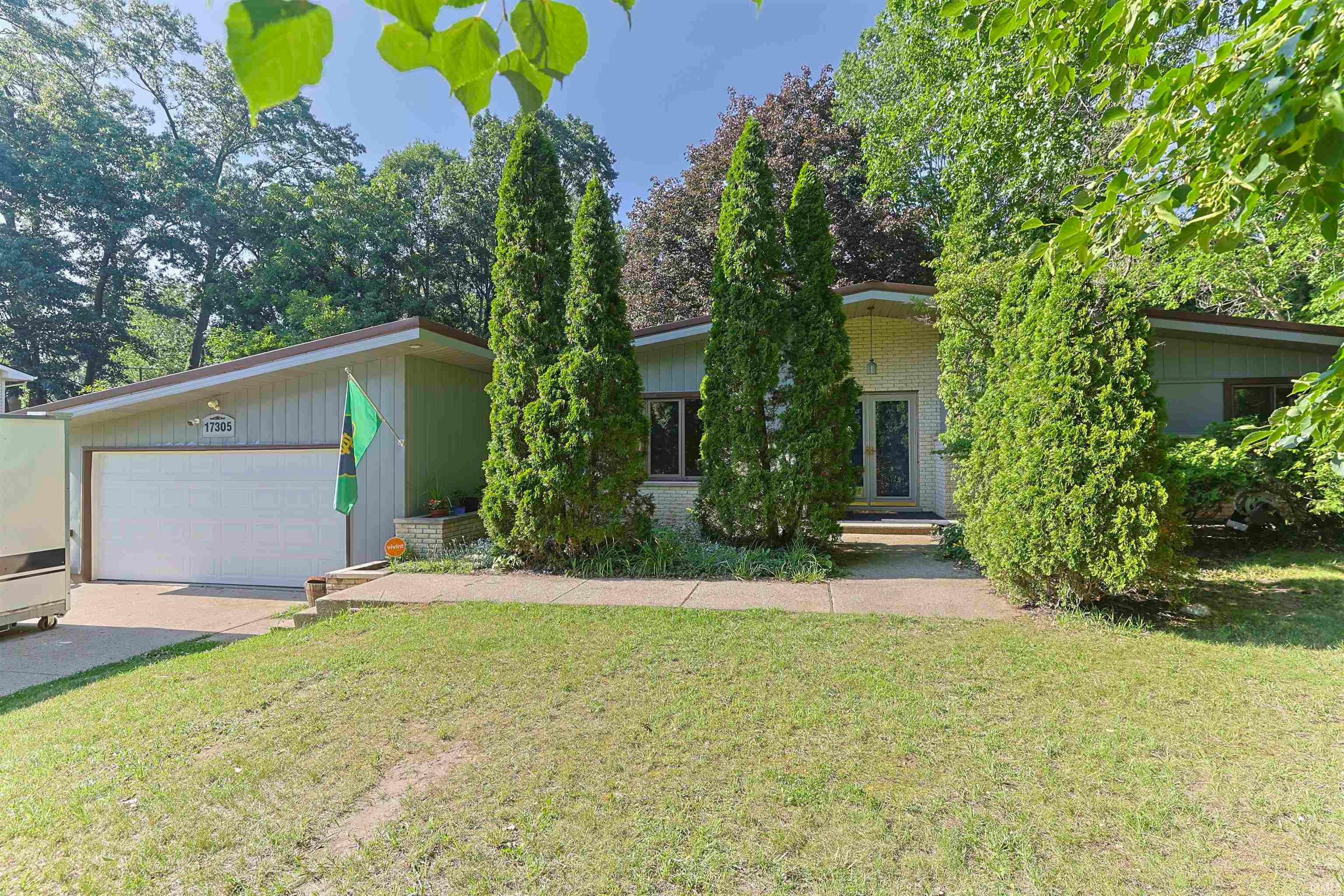 17305 Fergus Drive — photo