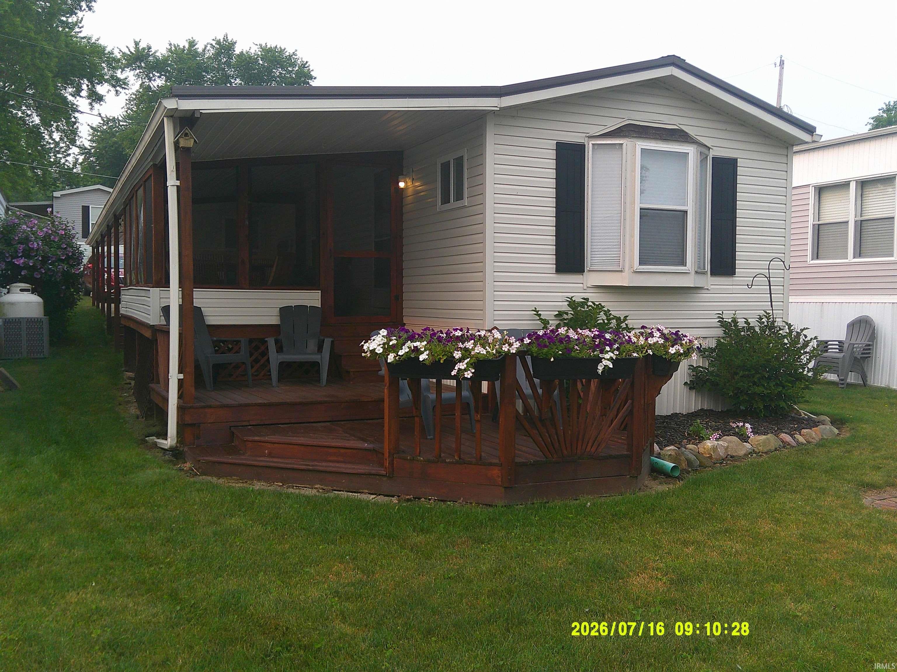 215 Lane 101 Hamilton Lk 33 — photo