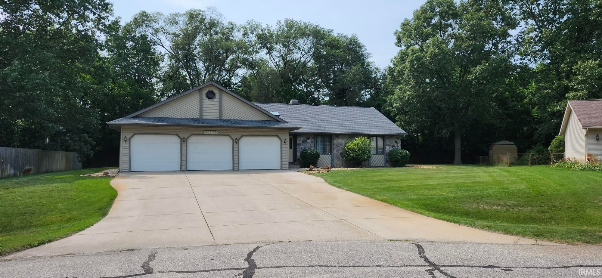 56527 Woodbine Lane — photo