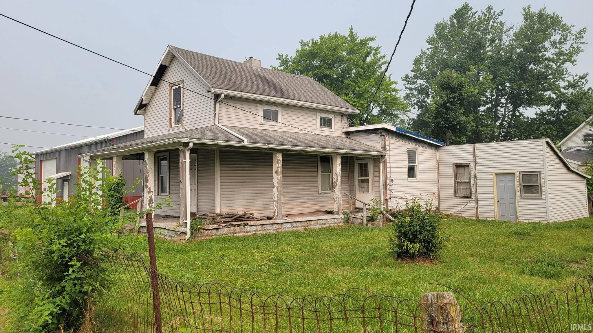 404 Railroad Street — photo