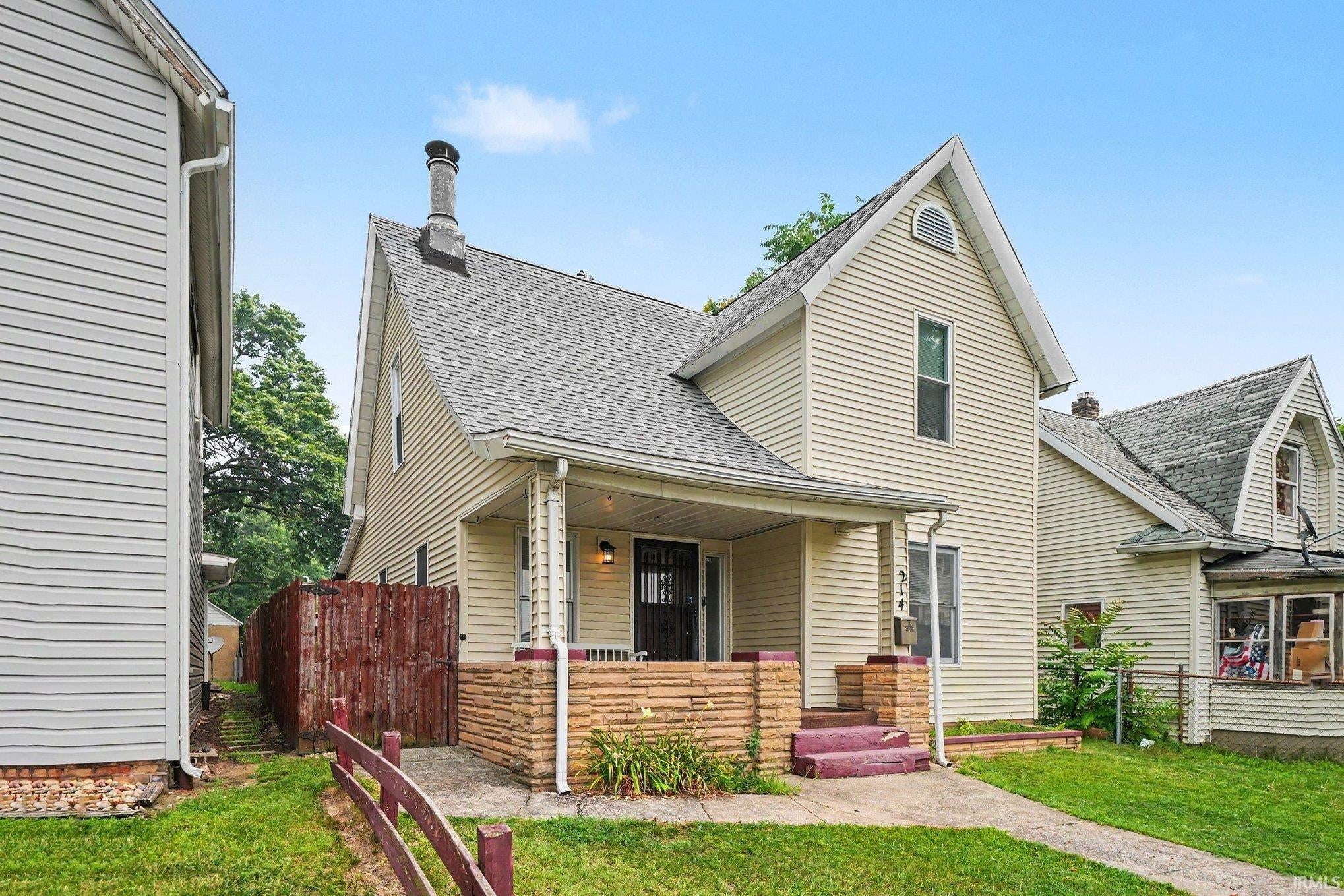 214 E Battell Street — photo