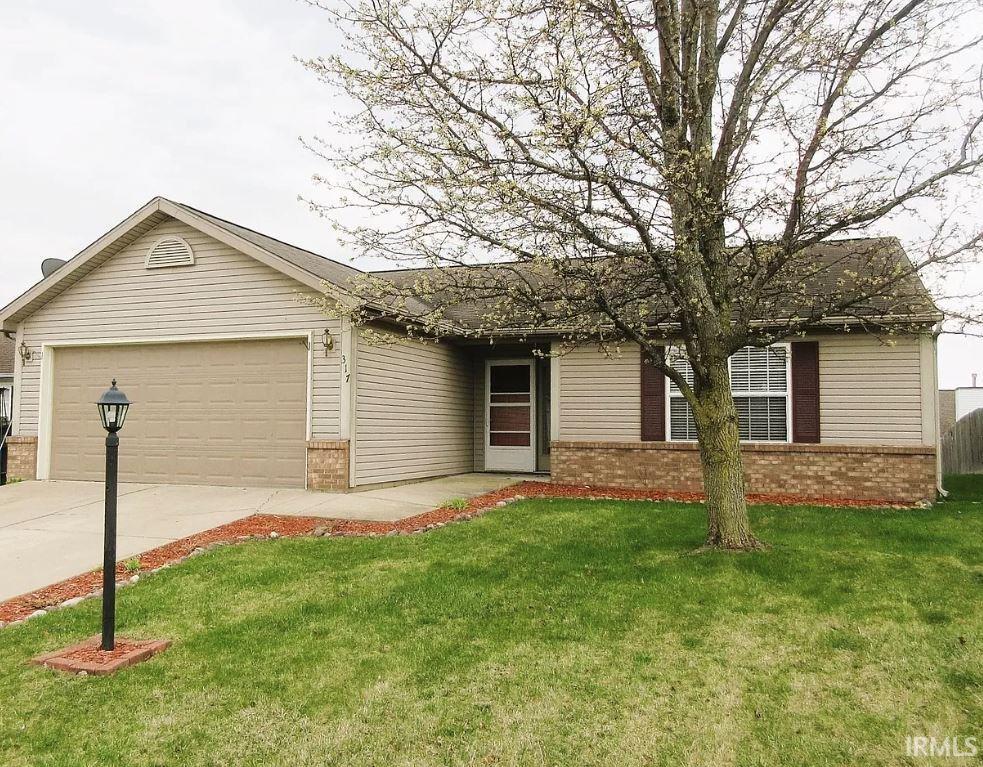 317 Plantation Way — photo